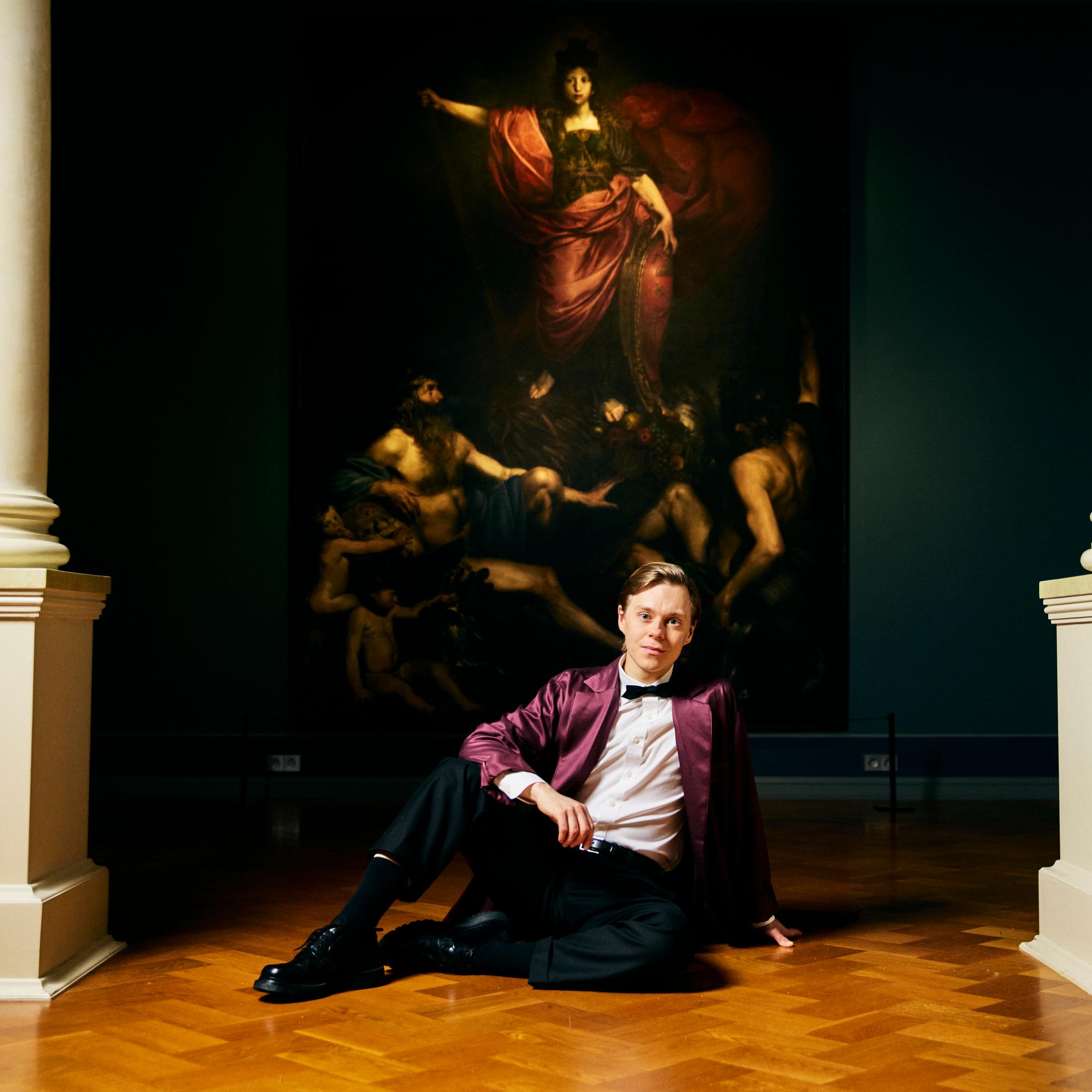 Atte Kilpinen rakastaa elämäänsä: ”Mieluummin kuolen kuin olisin hetero”