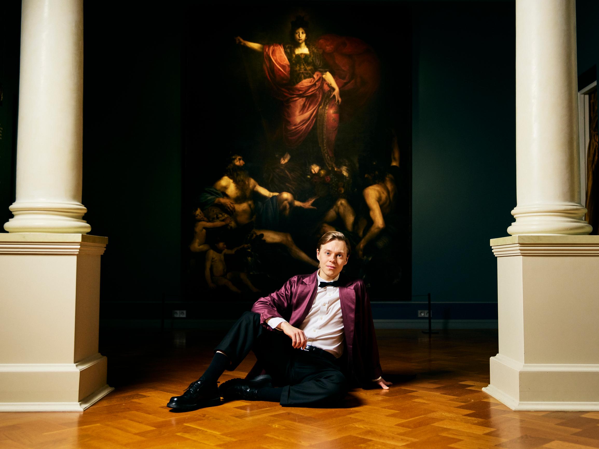 Atte Kilpinen rakastaa elämäänsä: ”Mieluummin kuolen kuin olisin hetero”