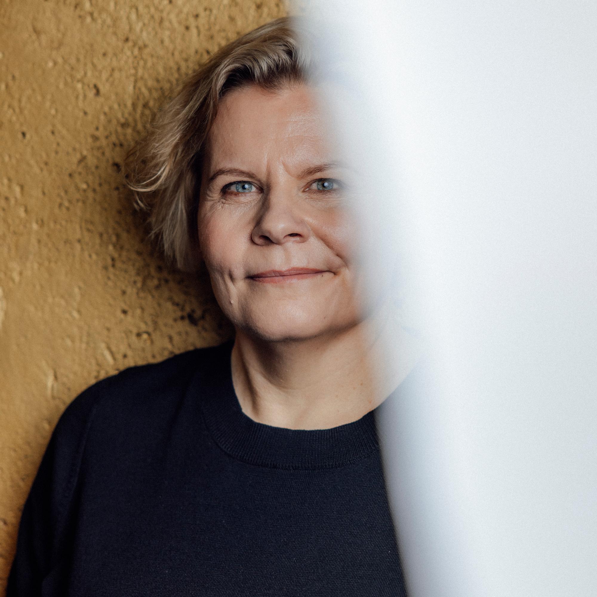 Yksi lause muutti Paula Norosen uran suunnan – ilman sitä hän tuskin olisi kirjailija 