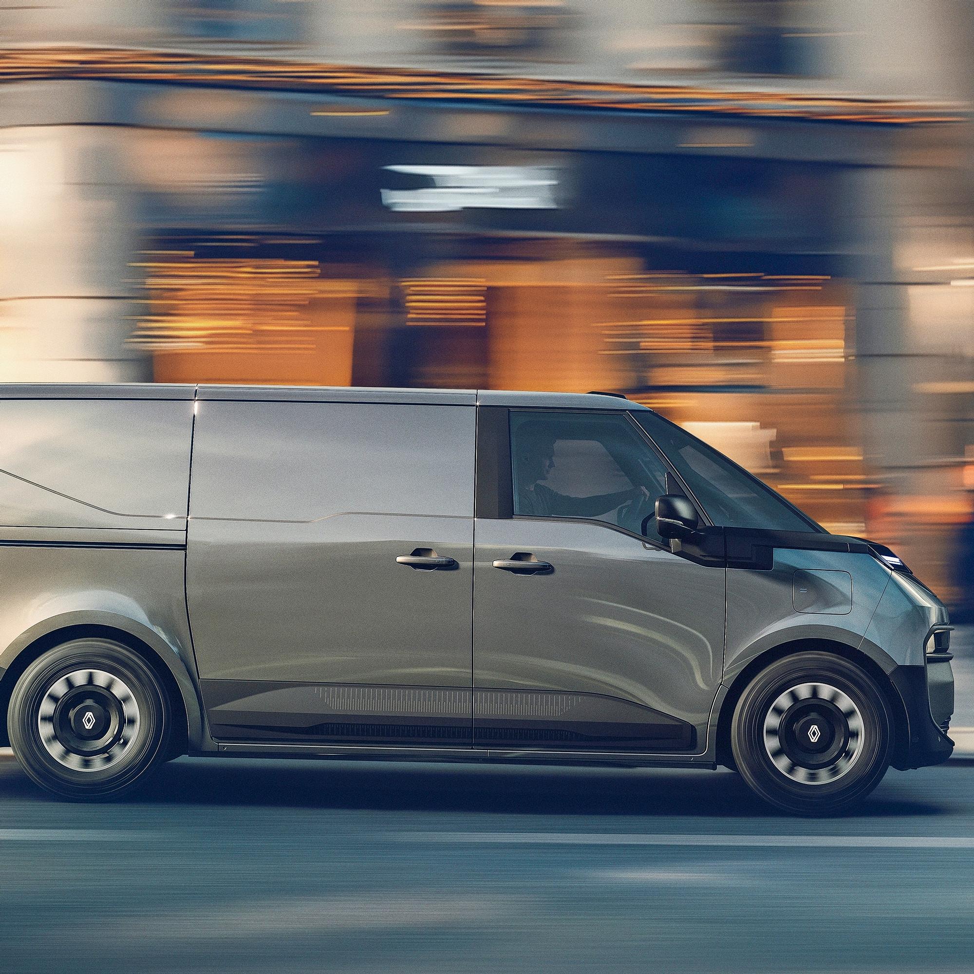 Uusi Renault Trafic E-Tech electric haastaa hyötyautot – 350–450 km toimintamatka, kunnon veto ja 800 voltin lataus