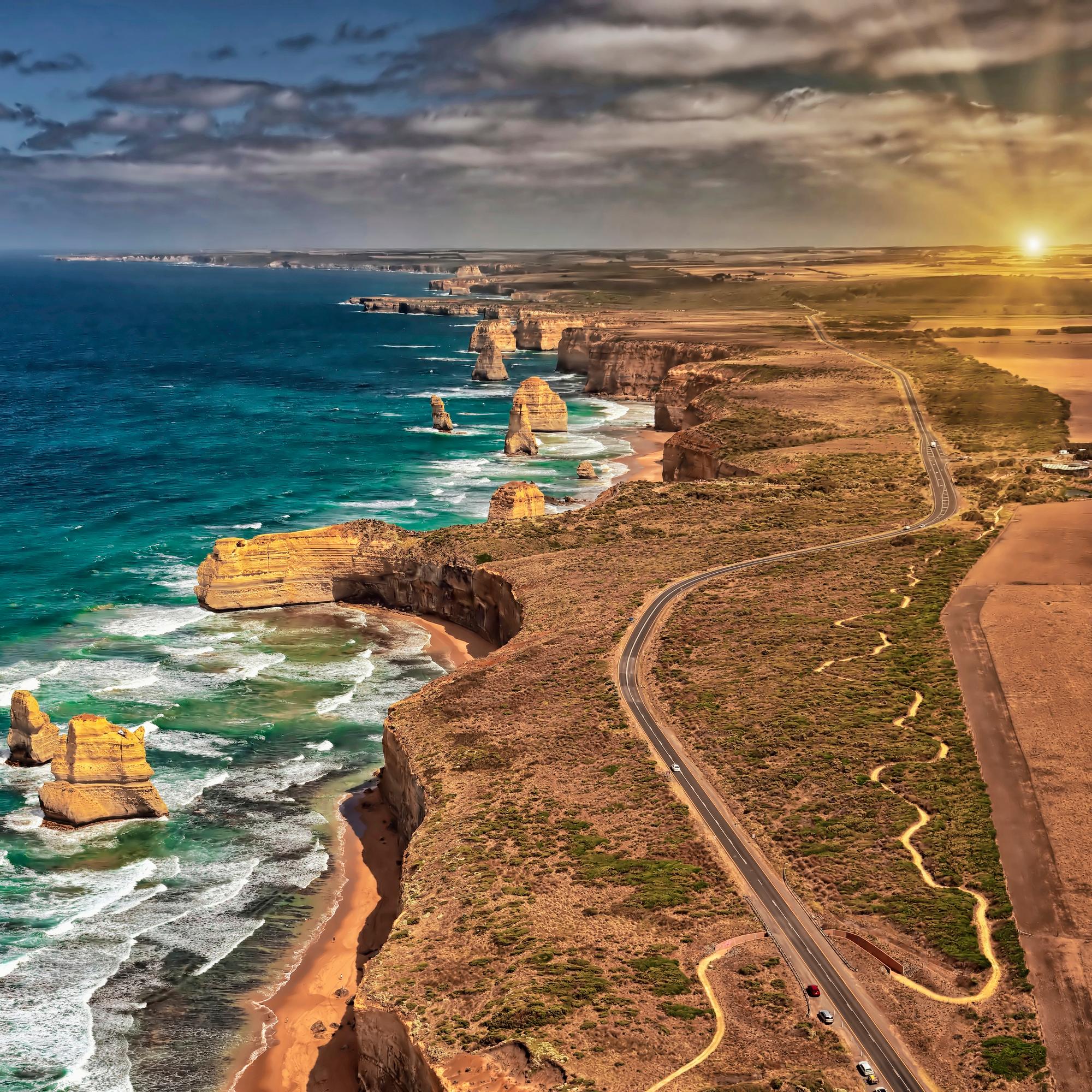 Autolla Australiassa – Great Ocean Road: Huikeat merinäkymät – bonuksena tiellä pomppivat kengurut