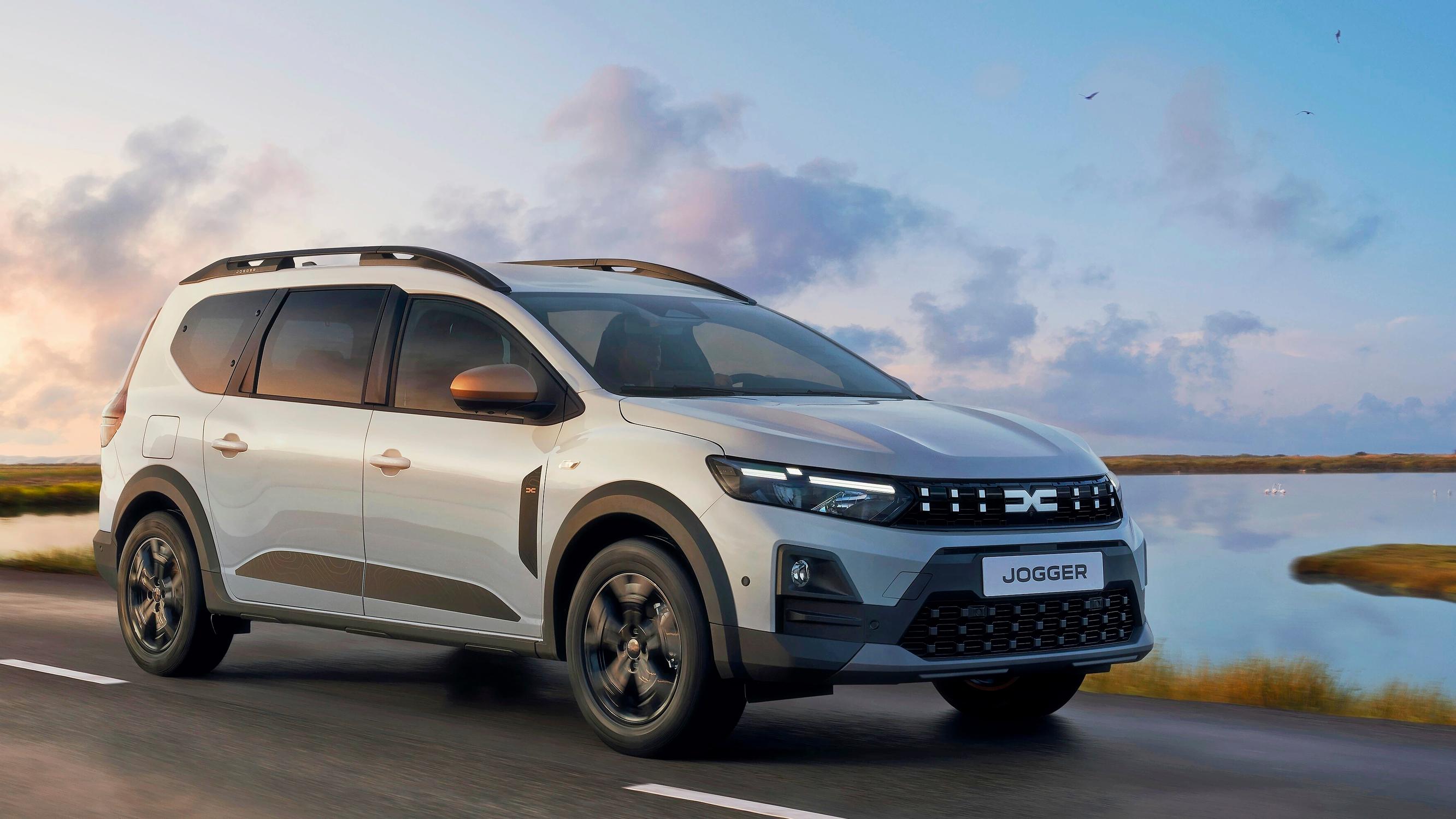 Dacia uudisti Joggerin – LED-valot, uusi keula ja päivitetty kosketusnäyttö tekevät tästä tilafarkusta haastajan muille perheautoille