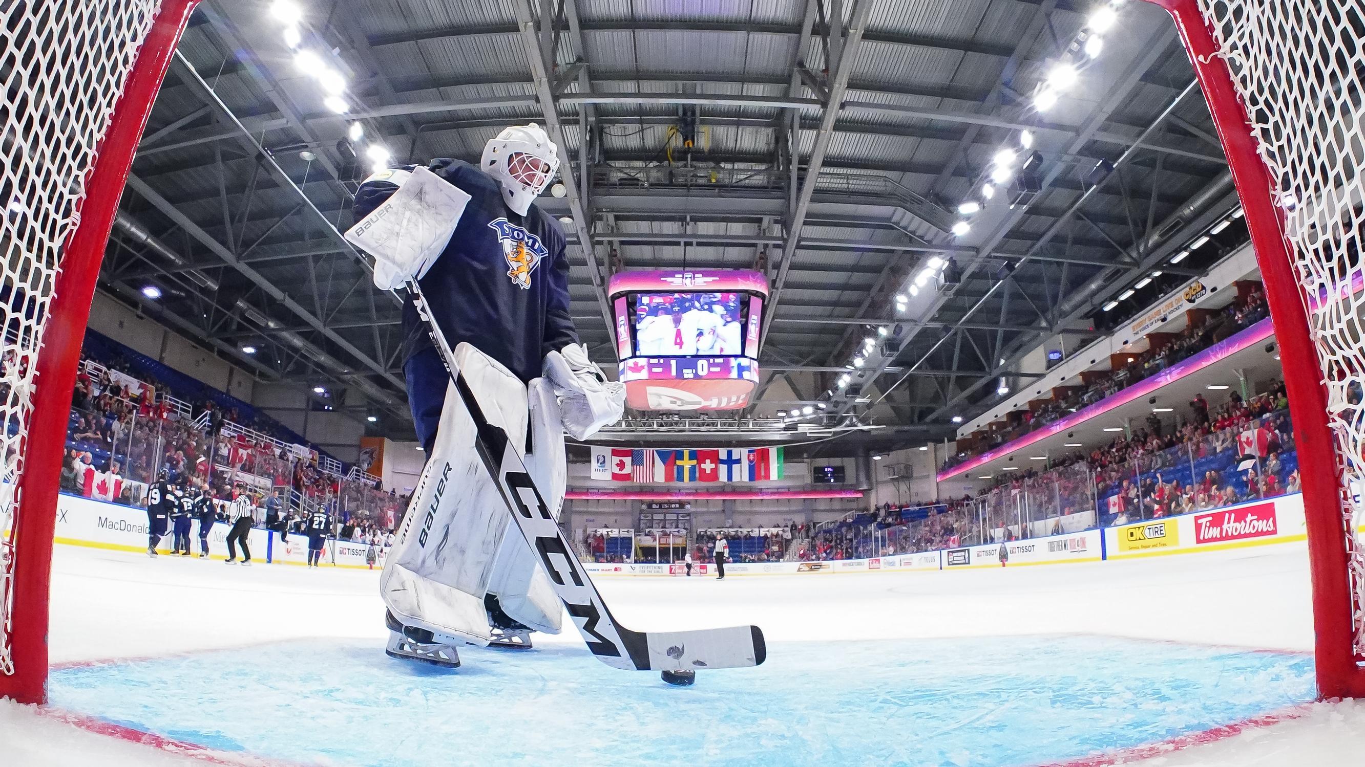 Täydellinen skandaali! Suomen tyttöjen maajoukkue B-sarjaan – Petteri Sihvonen raivona Jääkiekkoliiton kusetuksista: "Perkele sentään!"
