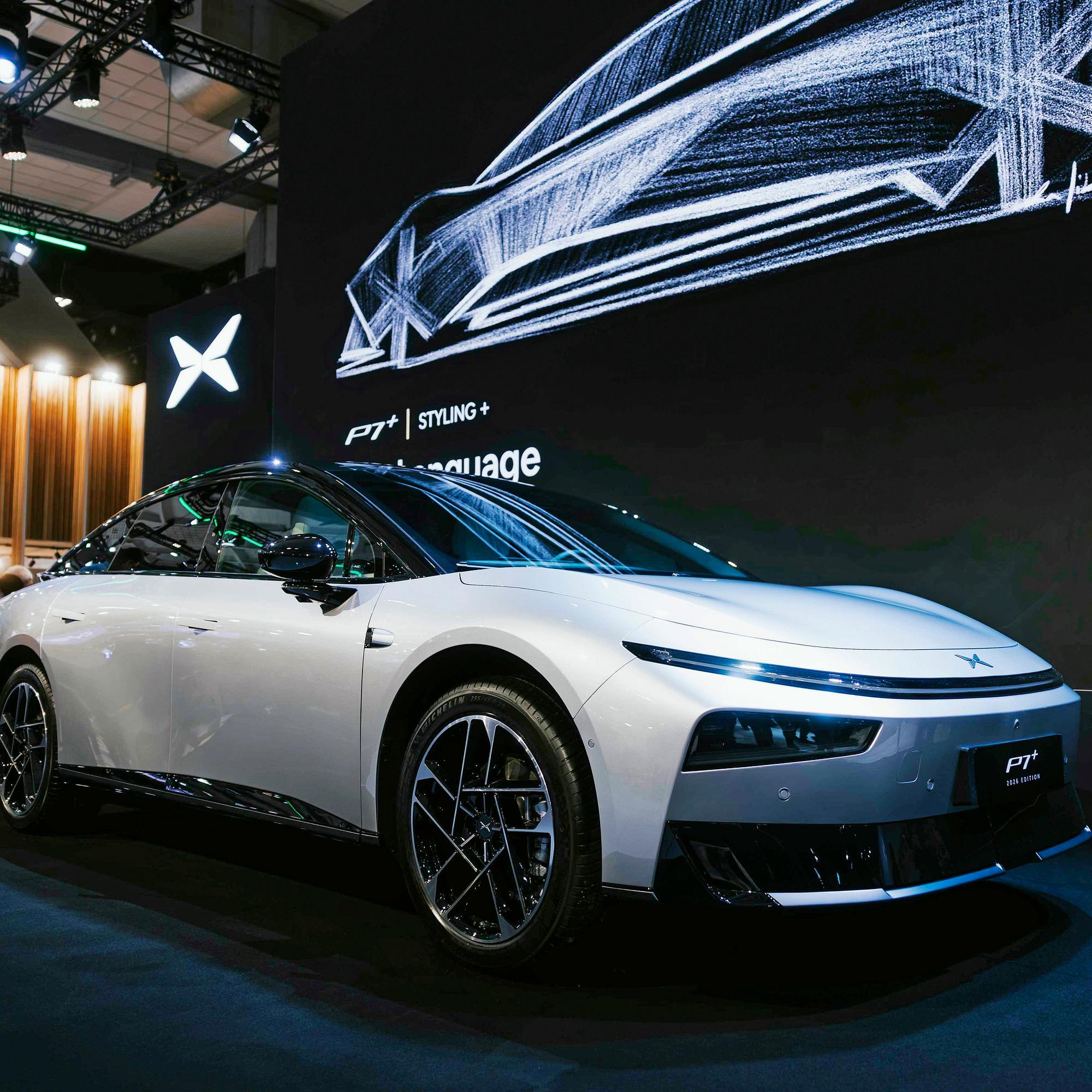 Kiinalainen Xpeng haastaa Teslan Euroopassa – 446 kW pikalataus ja aggressiivinen hinnoittelu