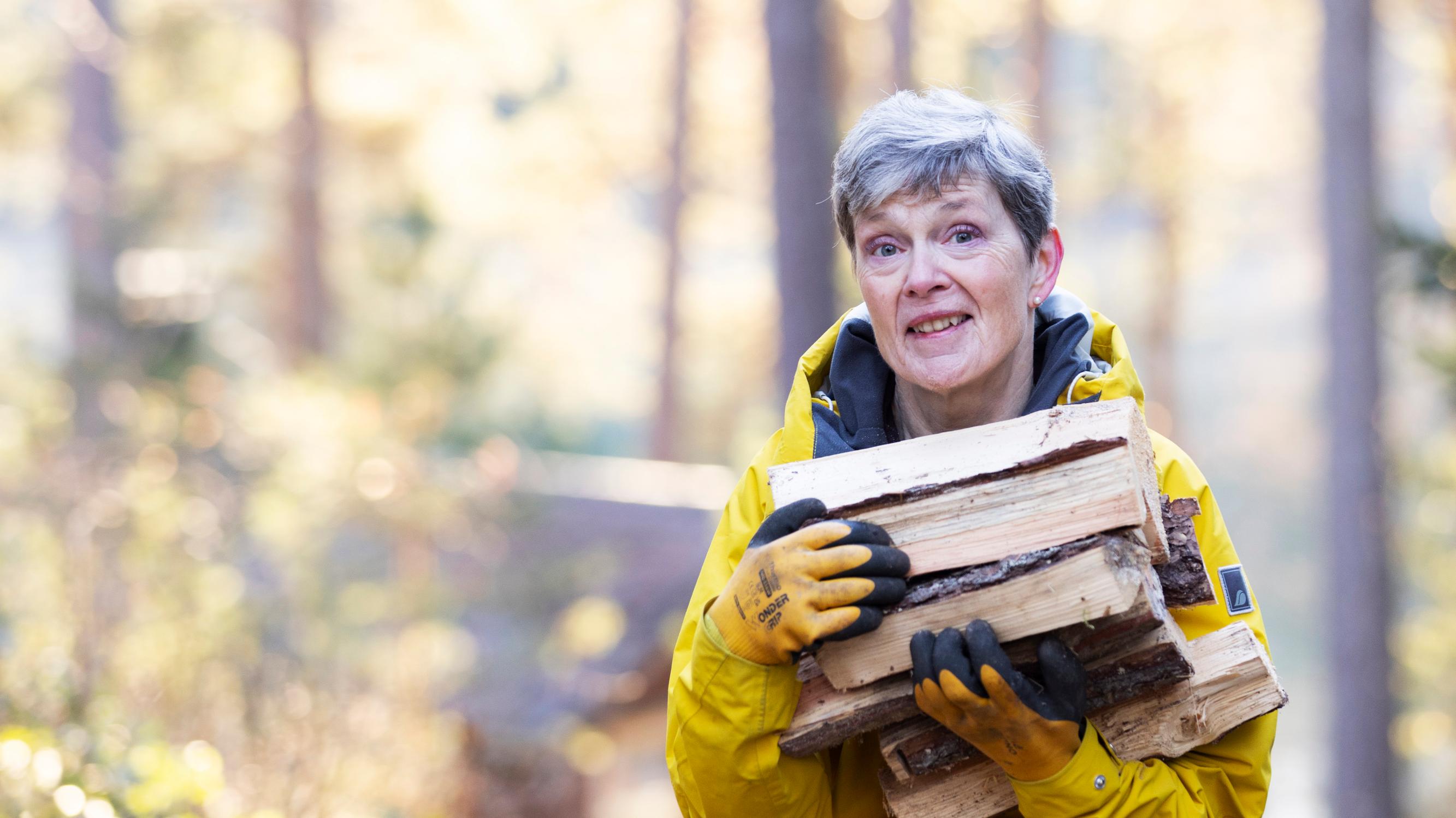Aivoihin asennetut elektrodit lopettivat Auli Koivusen pahimmat Parkinson-oireet – ”Tuntuu kuin olisin saanut elämäni takaisin”