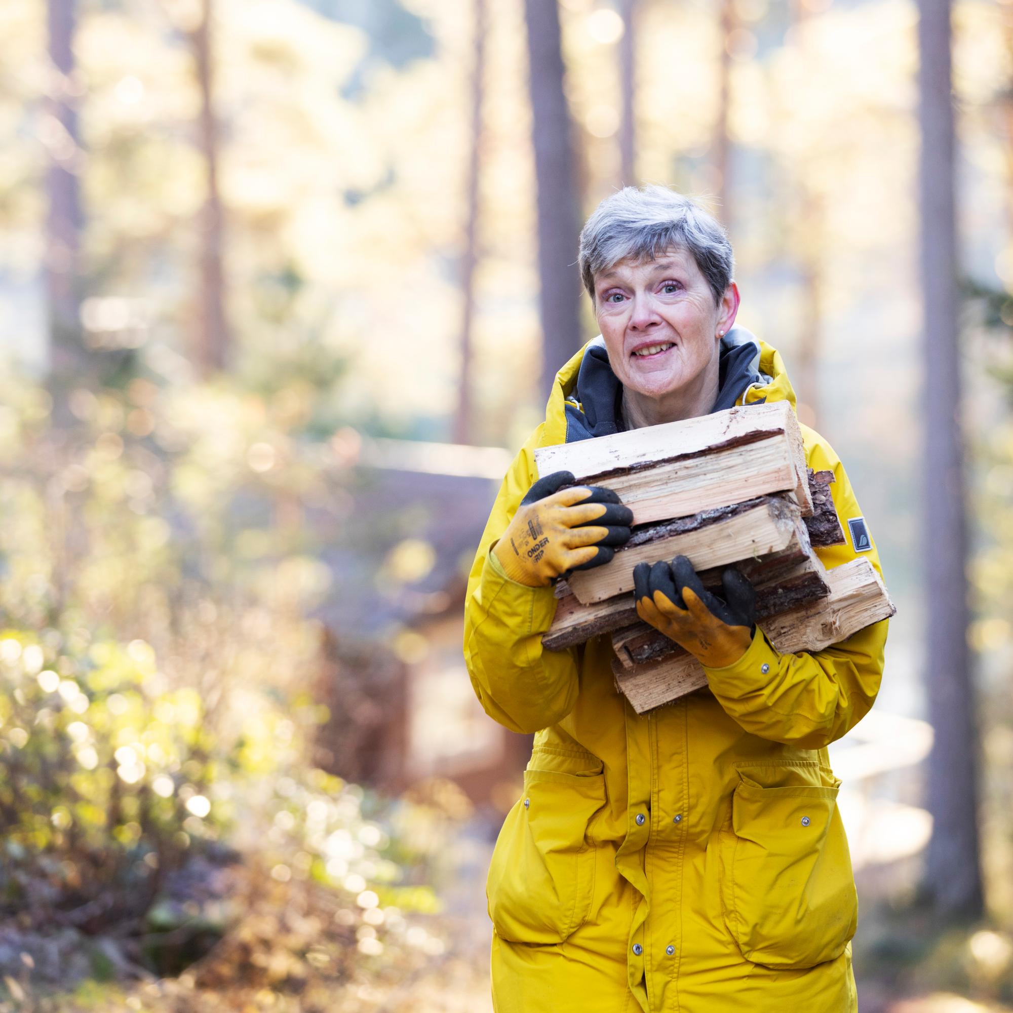 Aivoihin asennetut elektrodit lopettivat Auli Koivusen pahimmat Parkinson-oireet – ”Tuntuu kuin olisin saanut elämäni takaisin”