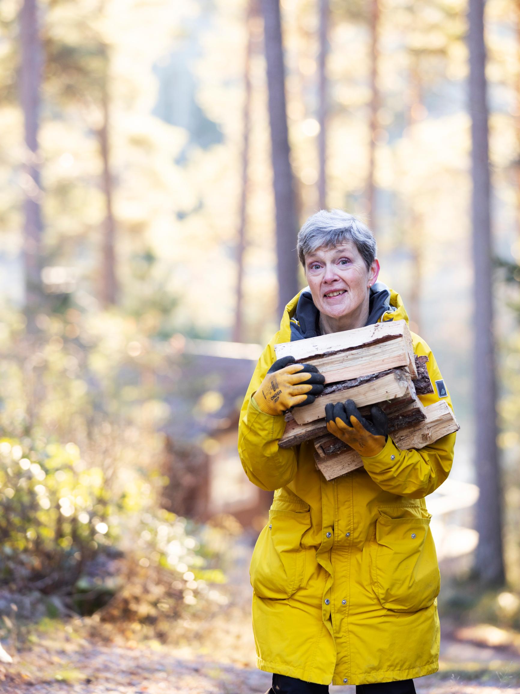 Aivoihin asennetut elektrodit lopettivat Auli Koivusen pahimmat Parkinson-oireet – ”Tuntuu kuin olisin saanut elämäni takaisin”
