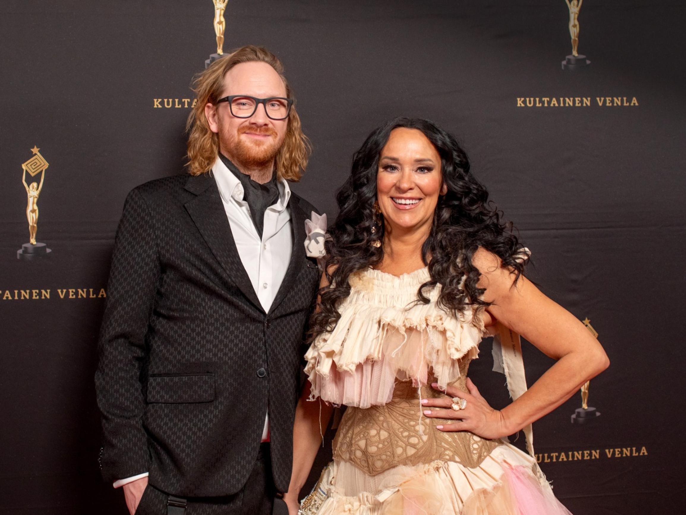 Ellen Jokikunnas ja Jari Rask odottivat 14 vuotta lasta – vuosi sitten he saivat Ralph-pojan: ”On iso arvostus niihinkin hetkiin, kun meinaa mennä hermo”