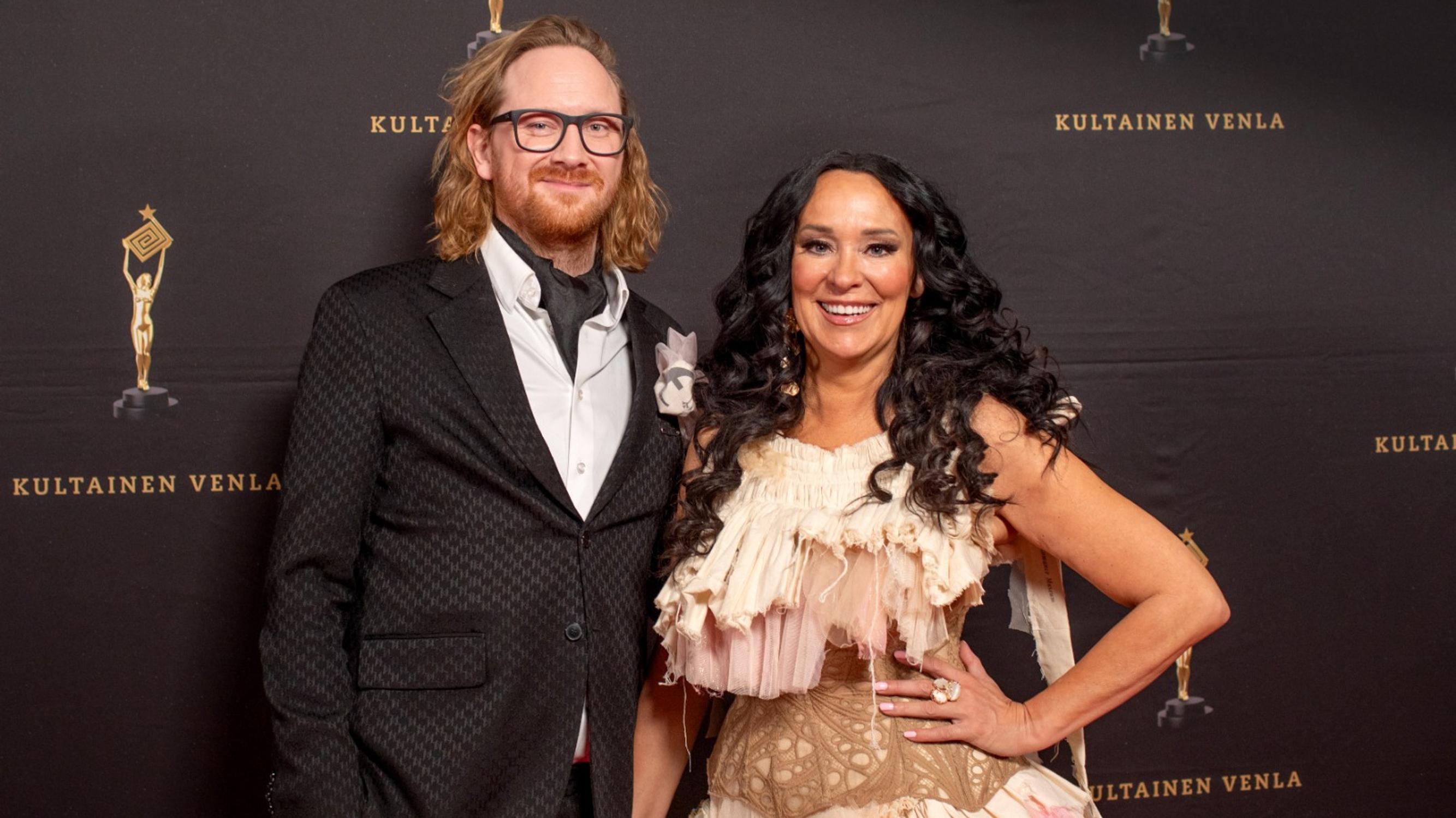 Ellen Jokikunnas ja Jari Rask odottivat 14 vuotta lasta – vuosi sitten he saivat Ralph-pojan: ”On iso arvostus niihinkin hetkiin, kun meinaa mennä hermo”