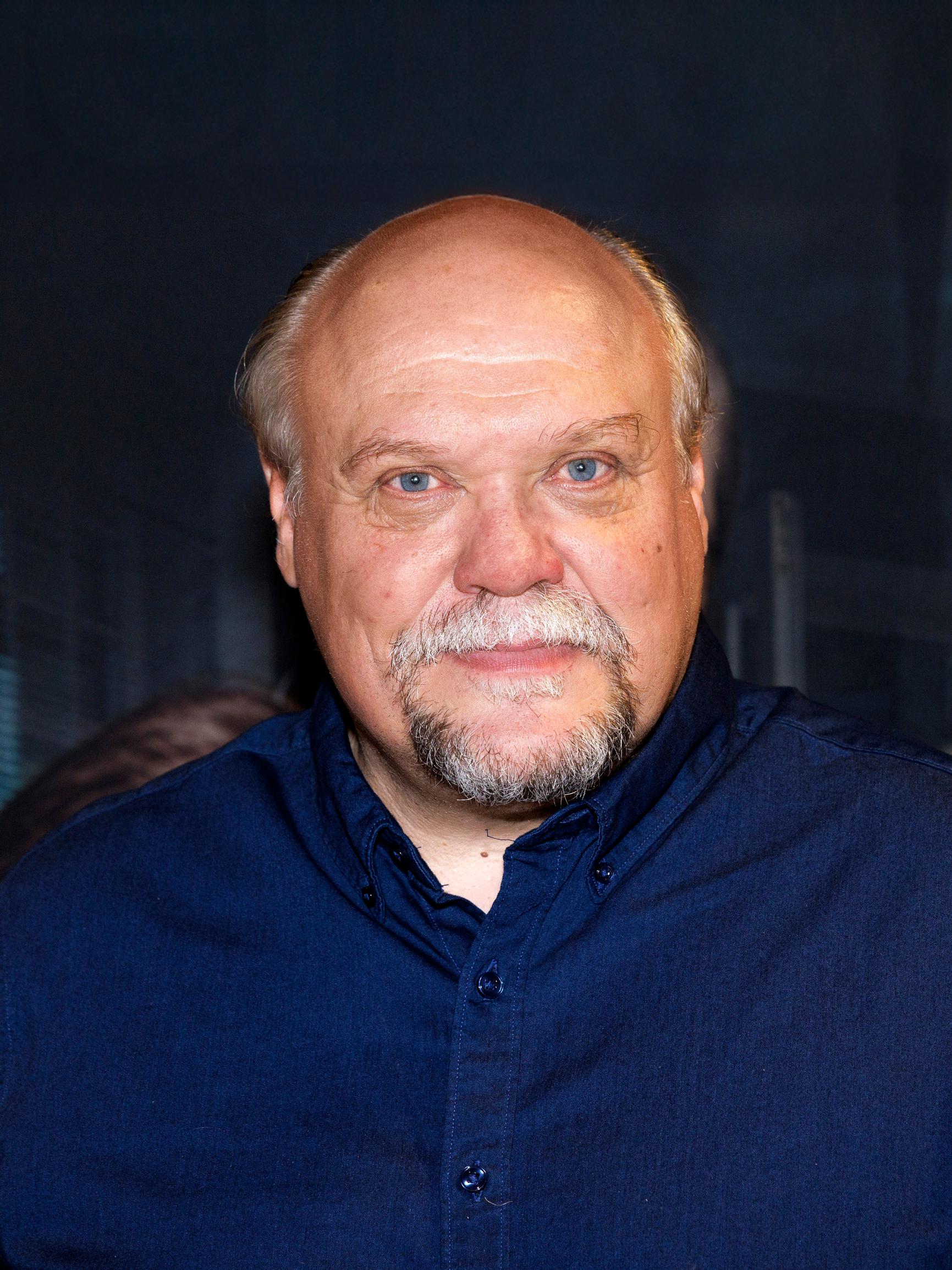 Hannu-Pekka Björkmanin kotona riittää pyhinä kävijöitä – yhdestä tehtävästä näyttelijä on toistuvasti kieltäytynyt