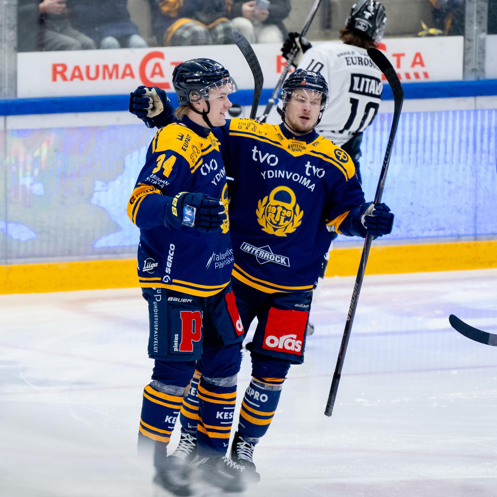 Liigan sensaatiojoukkueen päävalmentajaa höynäytettiin – "Pelaajia suorastaan v***ttaa!"