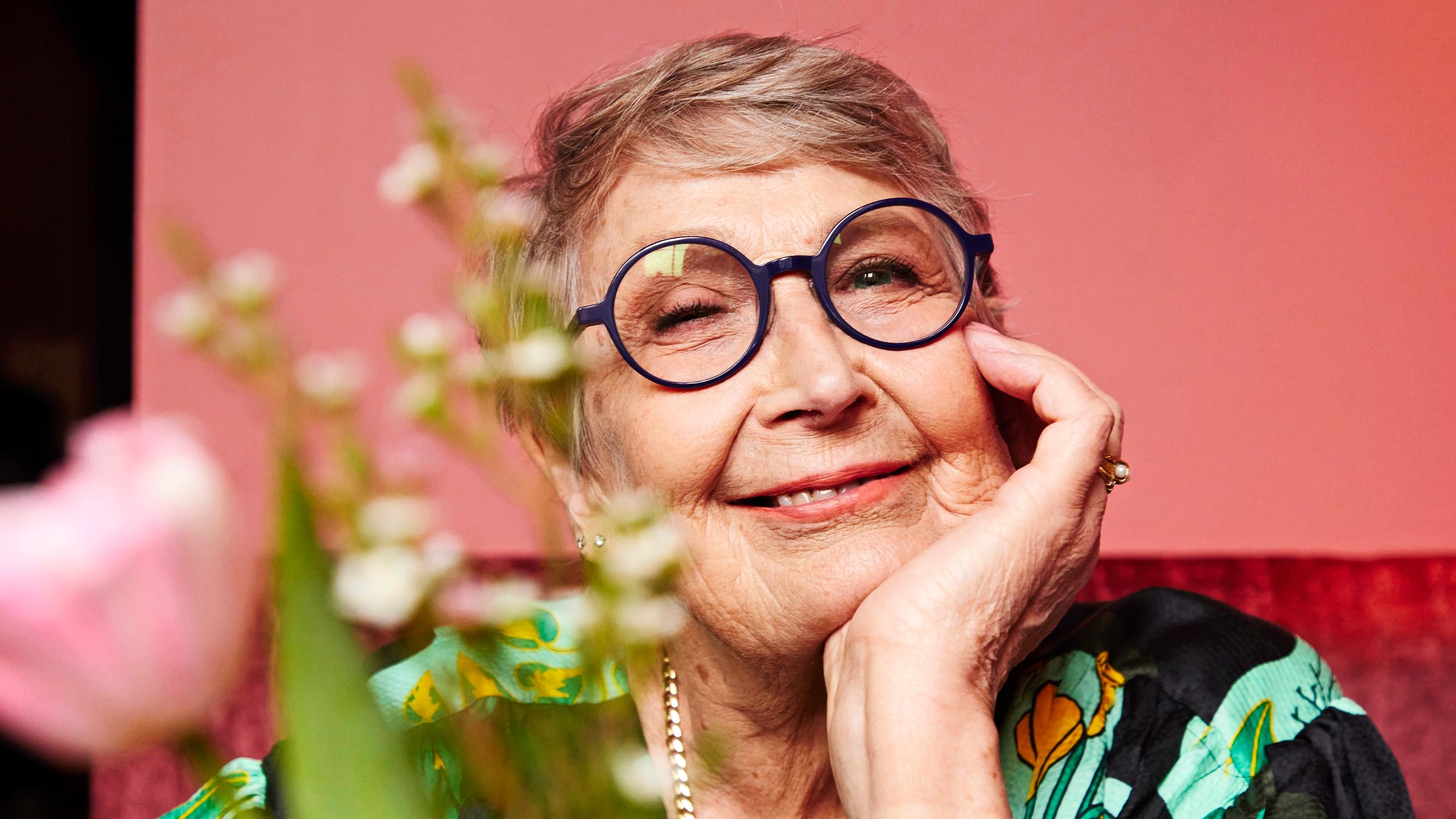 Jotkut välttävät puheluita, etteivät joutuisi kuuntelemaan perinpohjaisia selityksiä – Psykologi Pirkko Lahti pohtii, mikä muissa ärsyttää