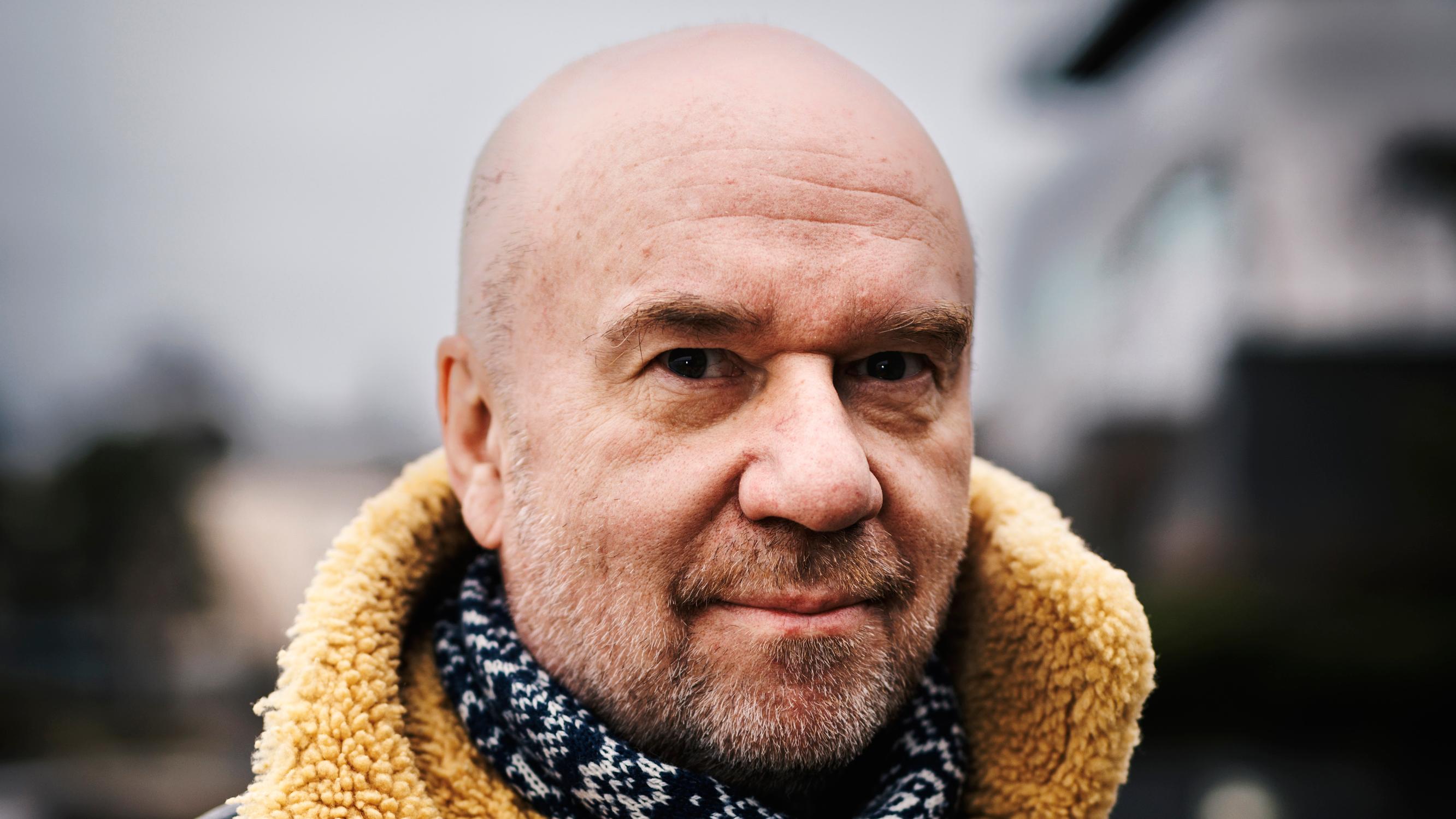 Tiktok oppii toiveesi sekunneissa, kyllästymistä myöten – jos algoritmi tuntee käyttäjän paremmin kuin tämä itse, kyse on tietoisuuden kaappauksesta