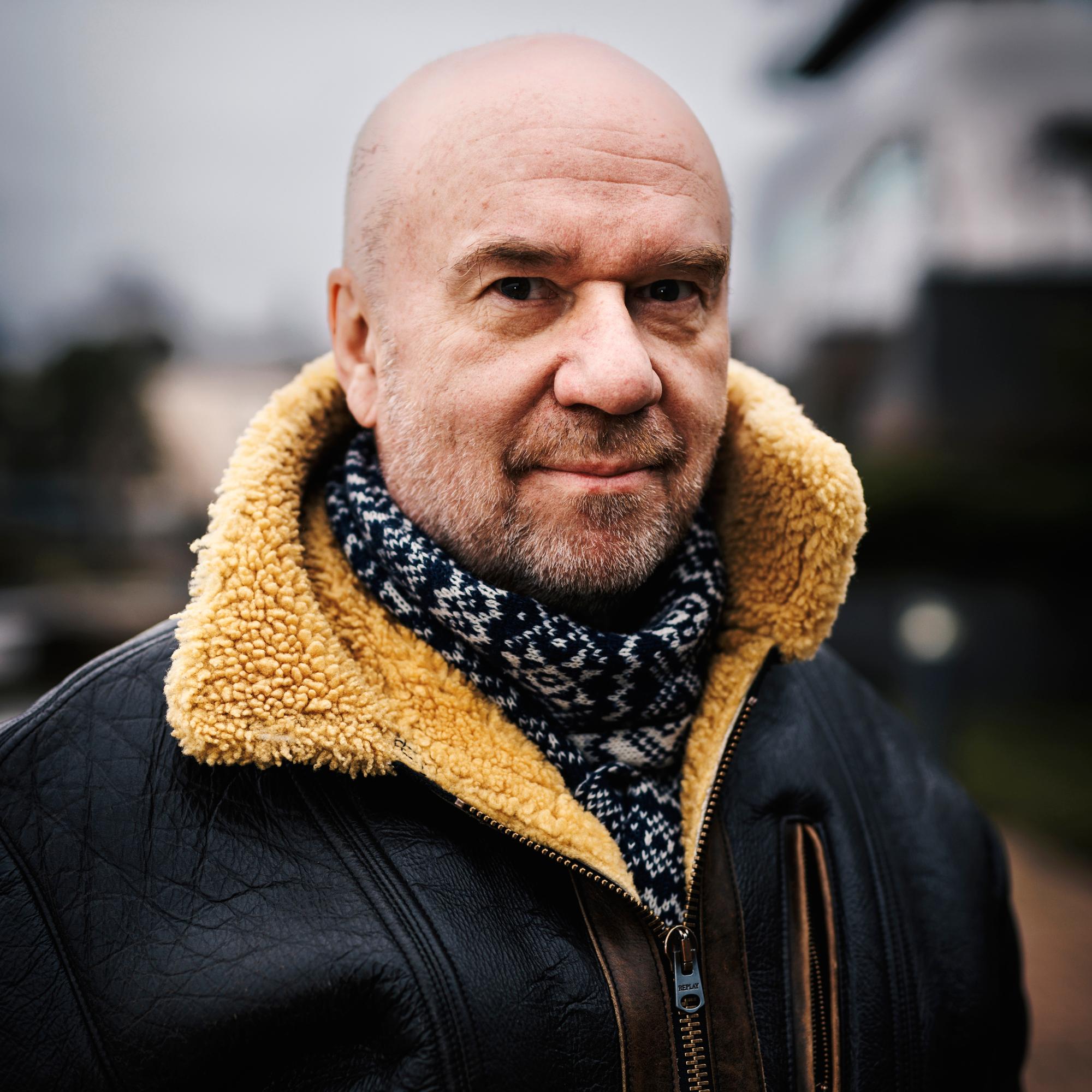 Tiktok oppii toiveesi sekunneissa, kyllästymistä myöten – jos algoritmi tuntee käyttäjän paremmin kuin tämä itse, kyse on tietoisuuden kaappauksesta