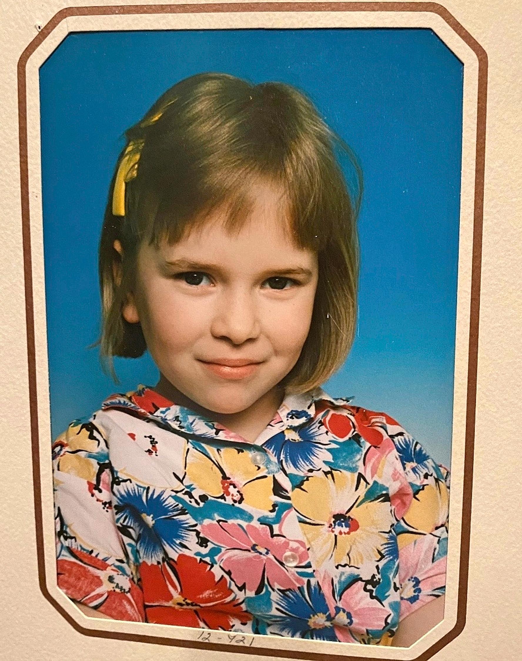 Satu Rämö hoiti lapsena poneja. Ne oli ruokittava joka päivä säästä riippumatta.