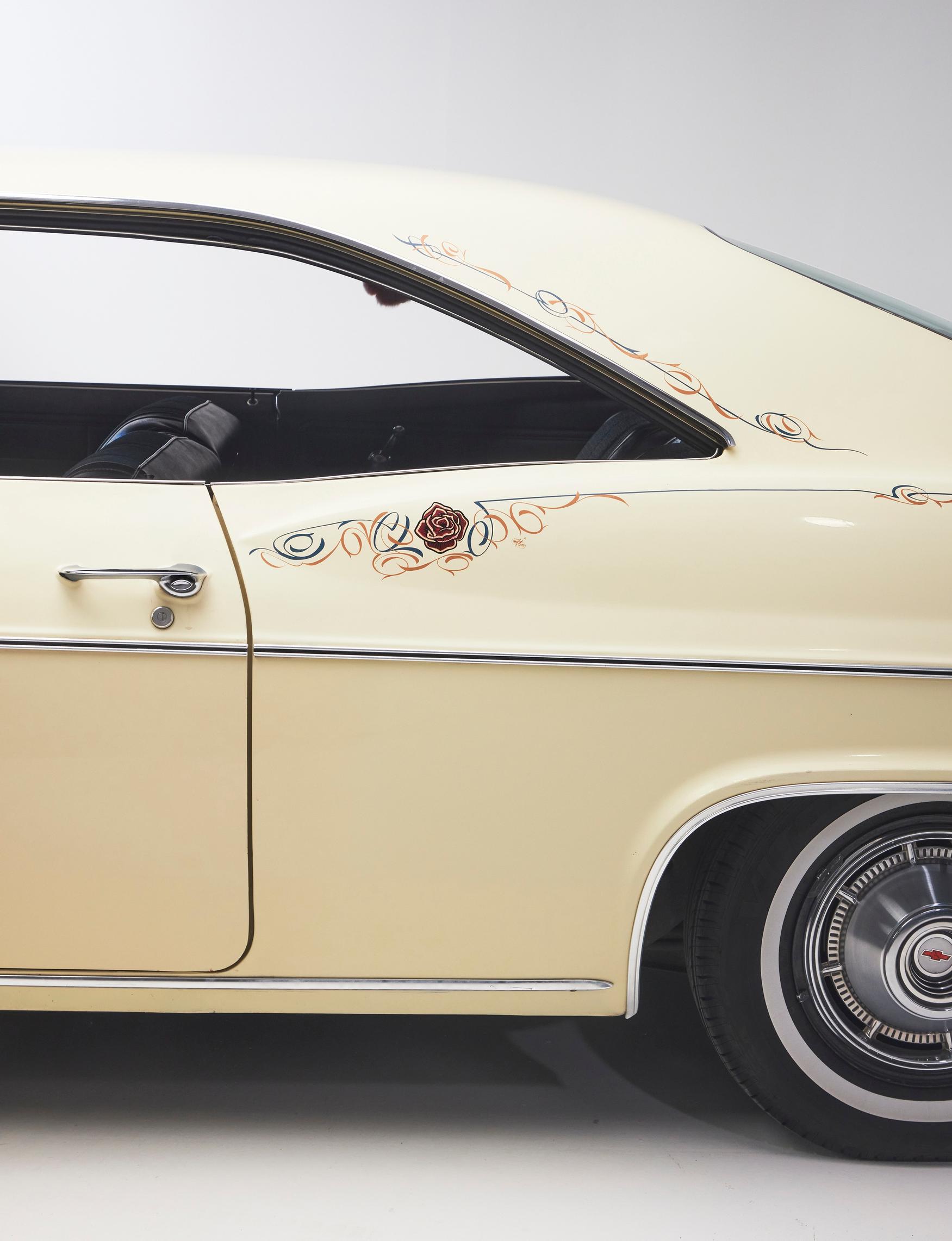 Kaksiovinen HT-coupé täyttää coupé-auton kriteerit täydellisesti.