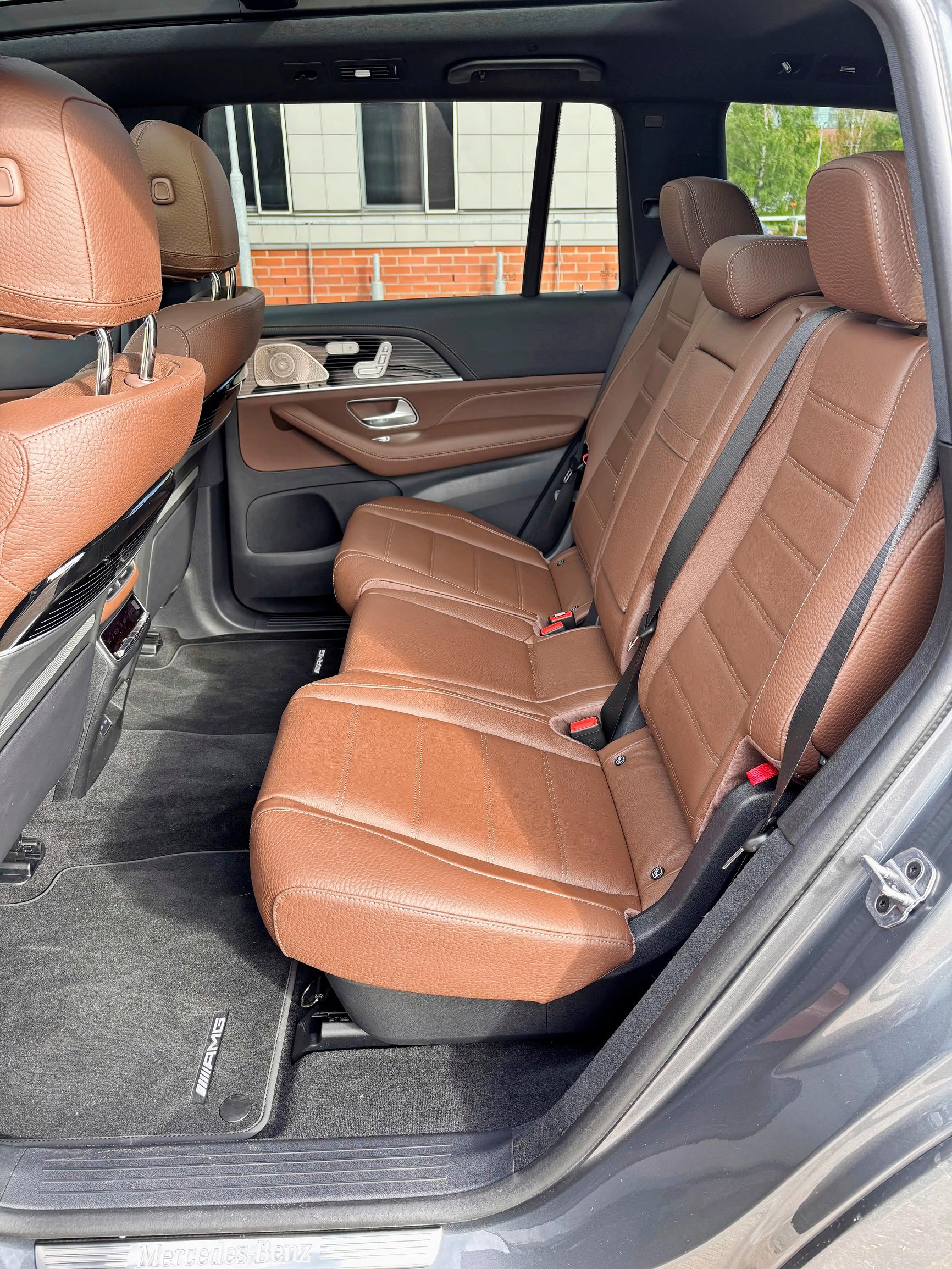 Mercedes-Benz GLS 450 d takapenkki