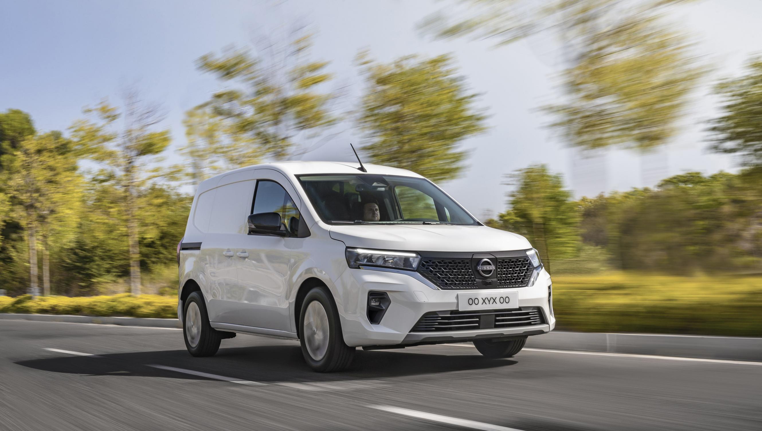 Nissan Uudistaa Hy tyajoneuvovalikoimaa Esittelyss T ysin Uusi nissan-uudistaa-hy-tyajoneuvovalikoimaa-esittelyss-t-ysin-uusi