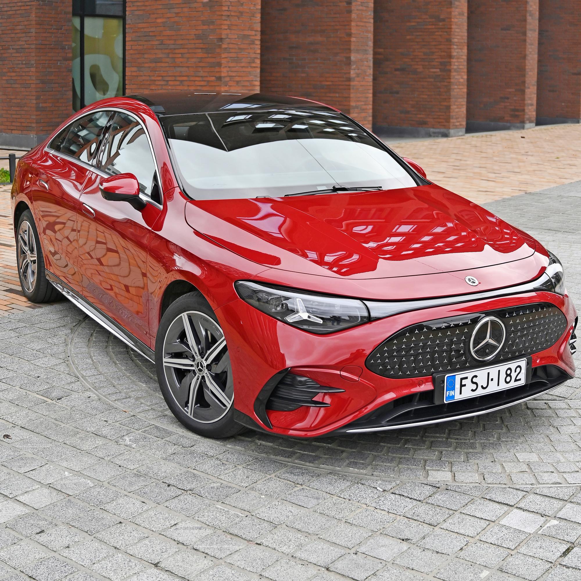 Mercedes-Benz CLA 250+ AMG Line on aerodynamiikan ja energiatehokkuuden mestariteos, mutta tilojen ahtaus tökkii 
