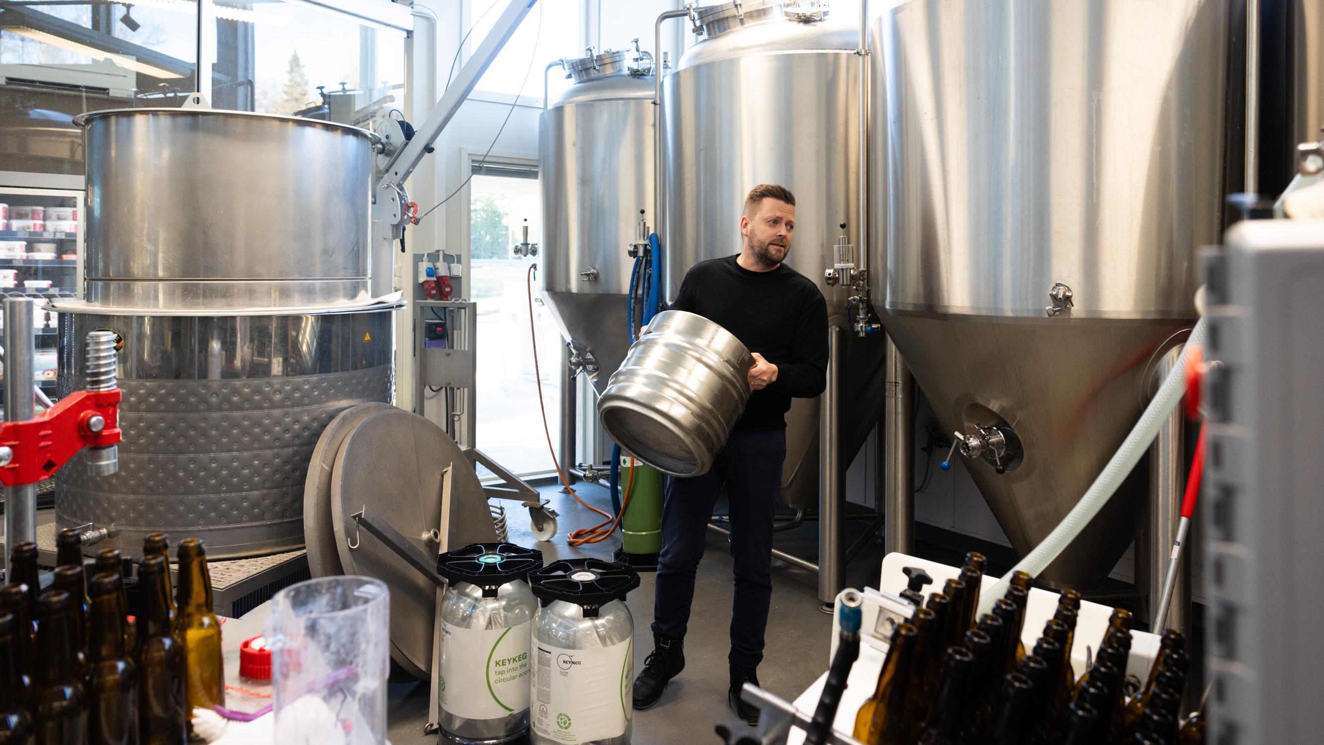 "Jos jäädään työttömäksi, perustetaan yritys" - Pohjanmaan Luoto on täystyöllisyyden ihme, ja se johtuu asenteesta, sanovat paikalliset