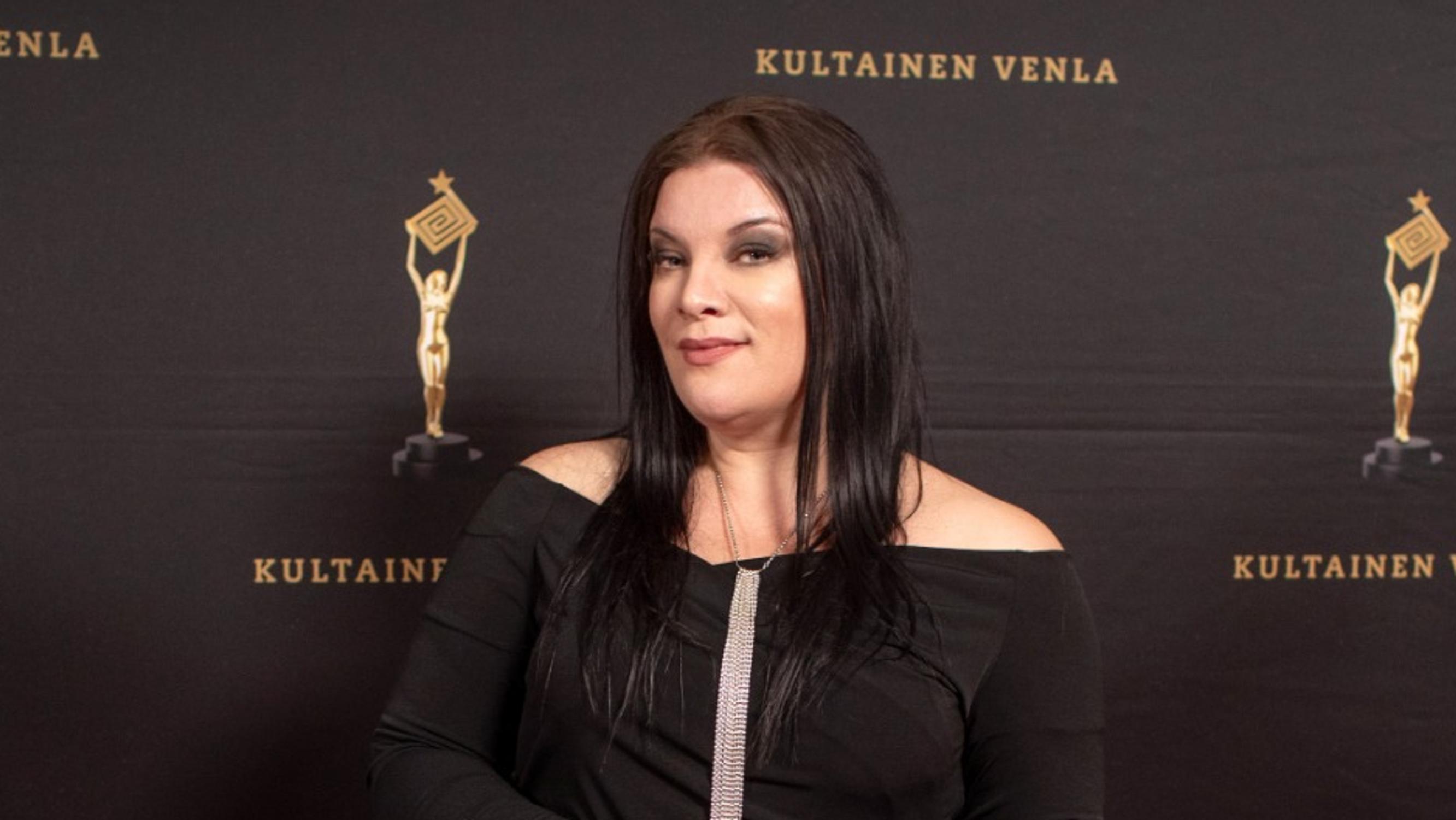 Näin lukulomalle valmistautuva Hanna Pakarinen onnistui syksyn ylioppilaskirjoituksissa – keväällä hän voi viimein vastata kyllä yhteen pyyntöön