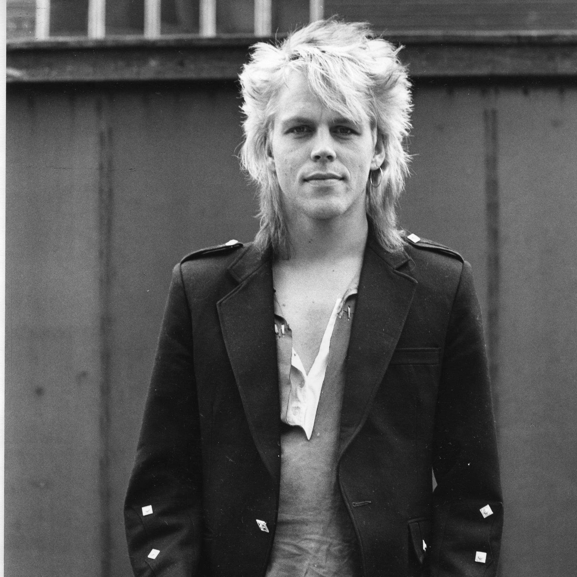 Nuorena Dingo-fanina Hanna Leivonniemi varasti Neumannin paidan pyykkinarulta – Nyt Leivonniemi tapasi Neumannin, joka kertoi, miksi Dingo hajosi