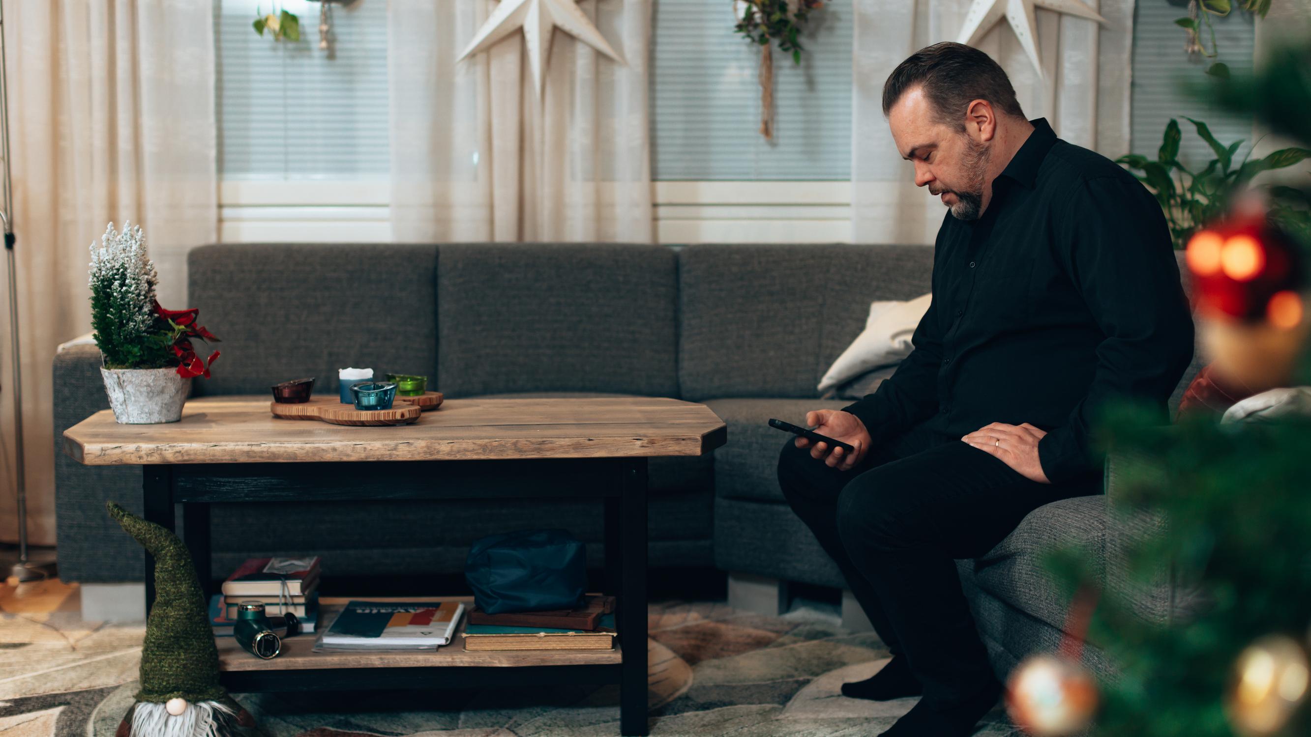 Nettikasino teki Sami Leppälästä tunnekylmän isän, joka halusi vain pelata – Valehtelu loppui, kun pohja tuli vastaan