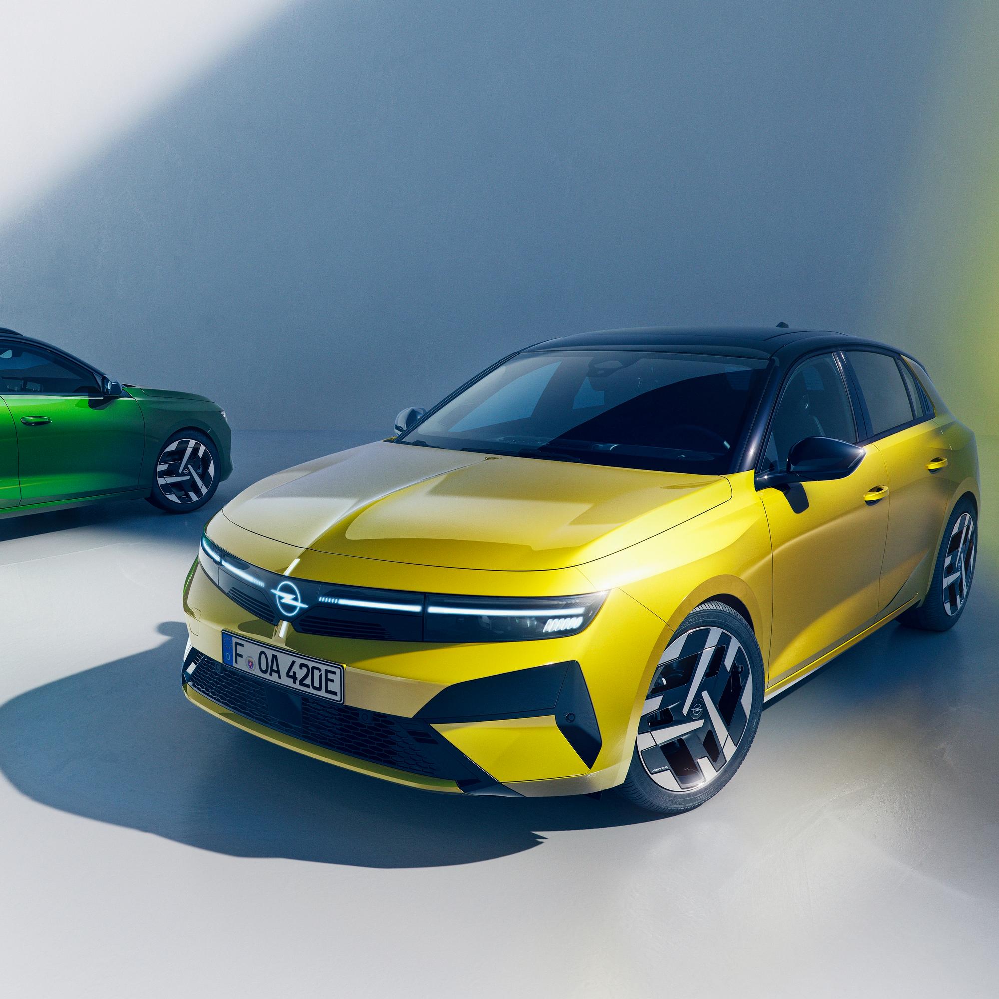 Opel päivitti Astran – Näkyvin uudistus löytyy valojen välistä, sähköversioon on luvassa lisää toimintamatkaa, eikä siinäkään vielä kaikki