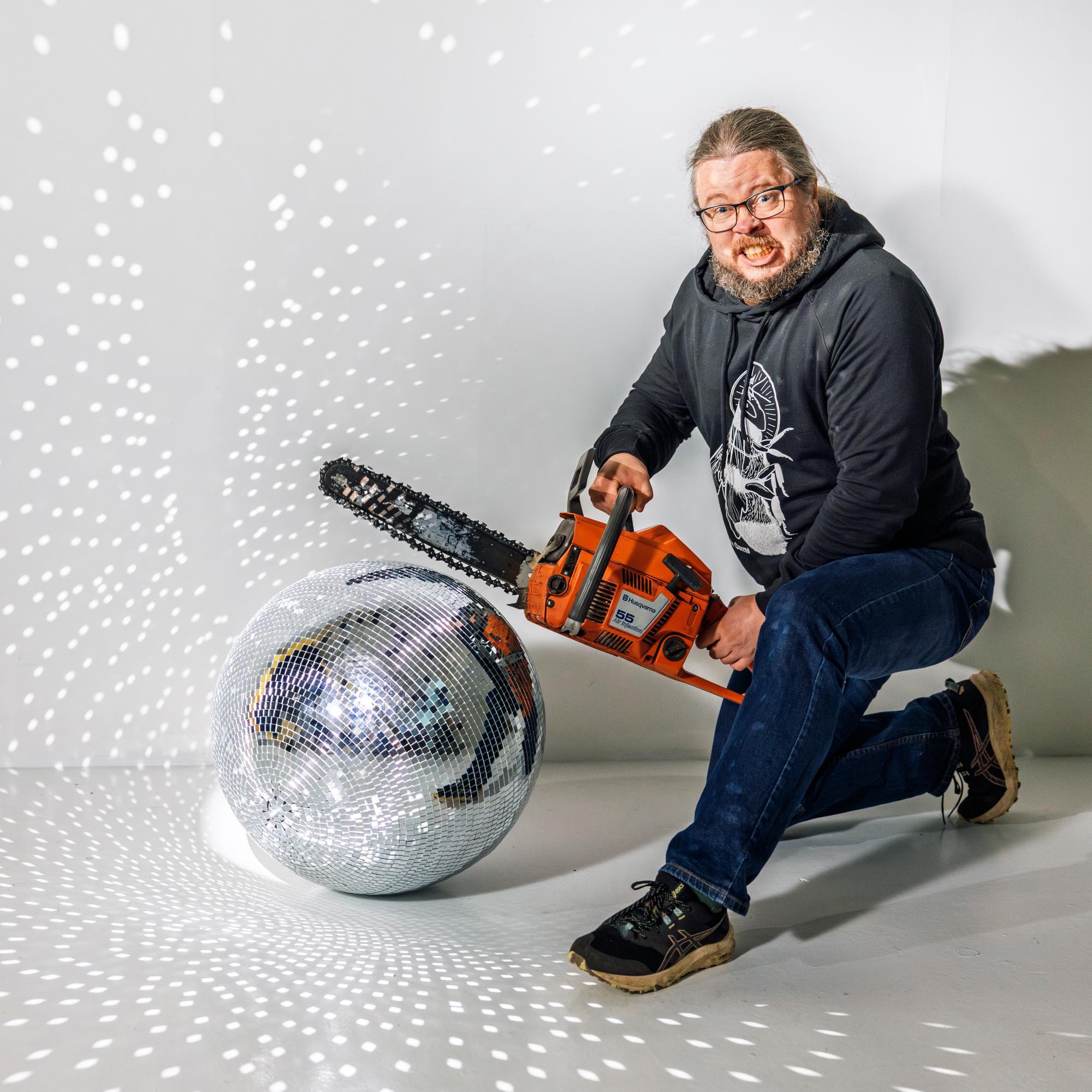 Turha juhlia – Jos suomalaisista olisi ollut kiinni, Suomi tuskin olisi oikeasti itsenäistynyt