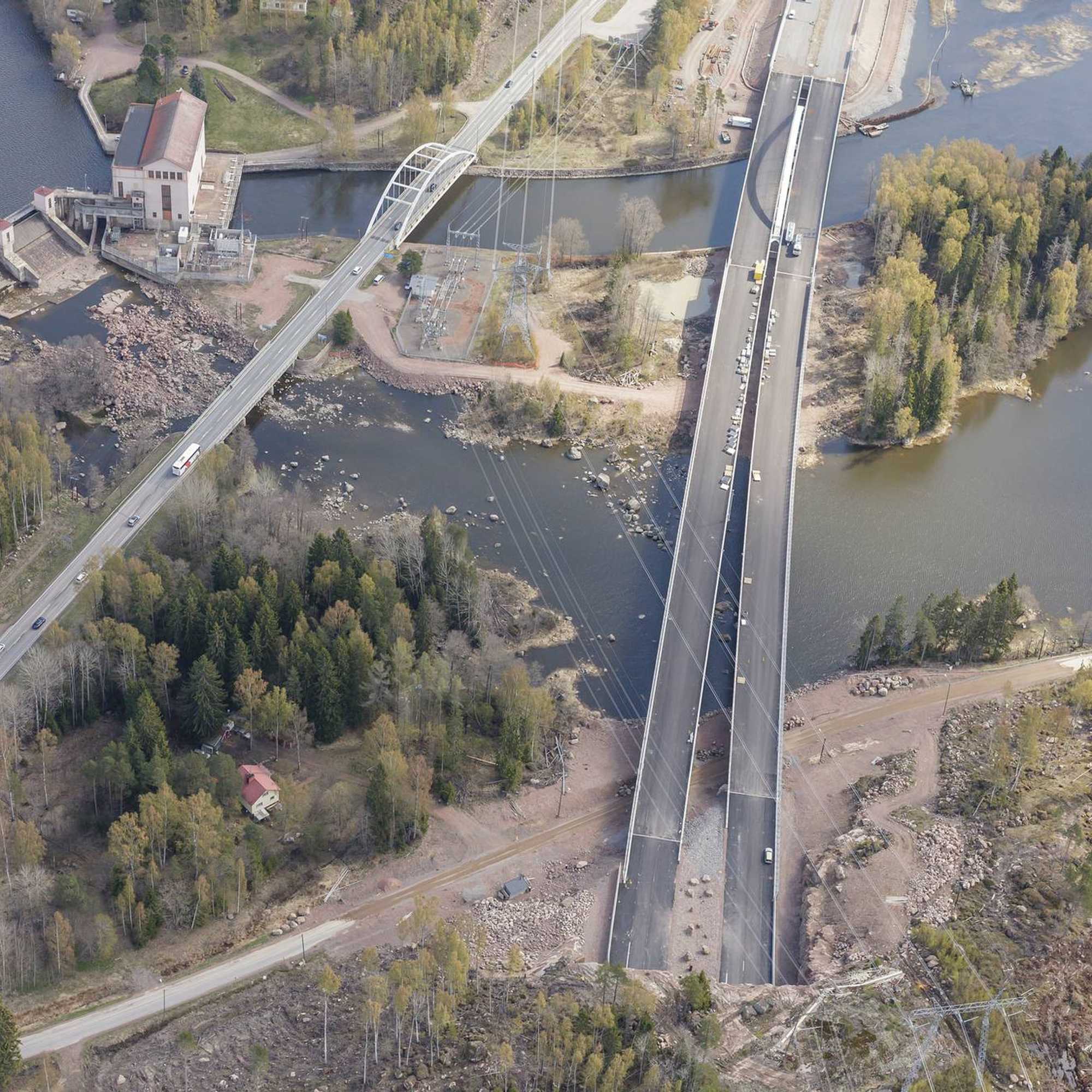 Uusi pätkä valtatie 7n moottoritietä avataan tänään Tuulilasi