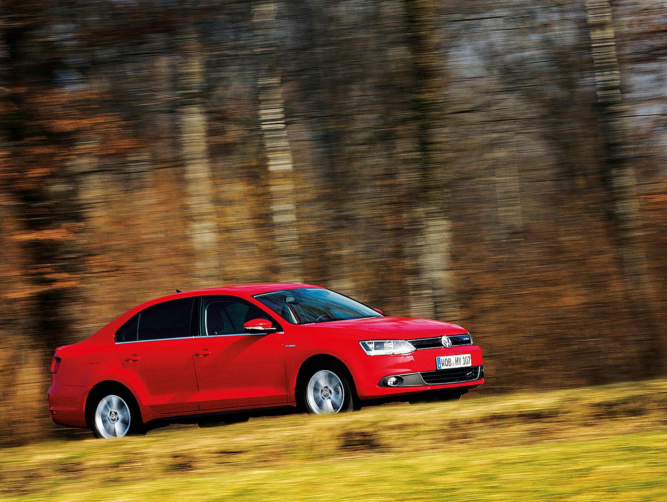 VW Jetta Hybrid: lisävoimaa turbolle