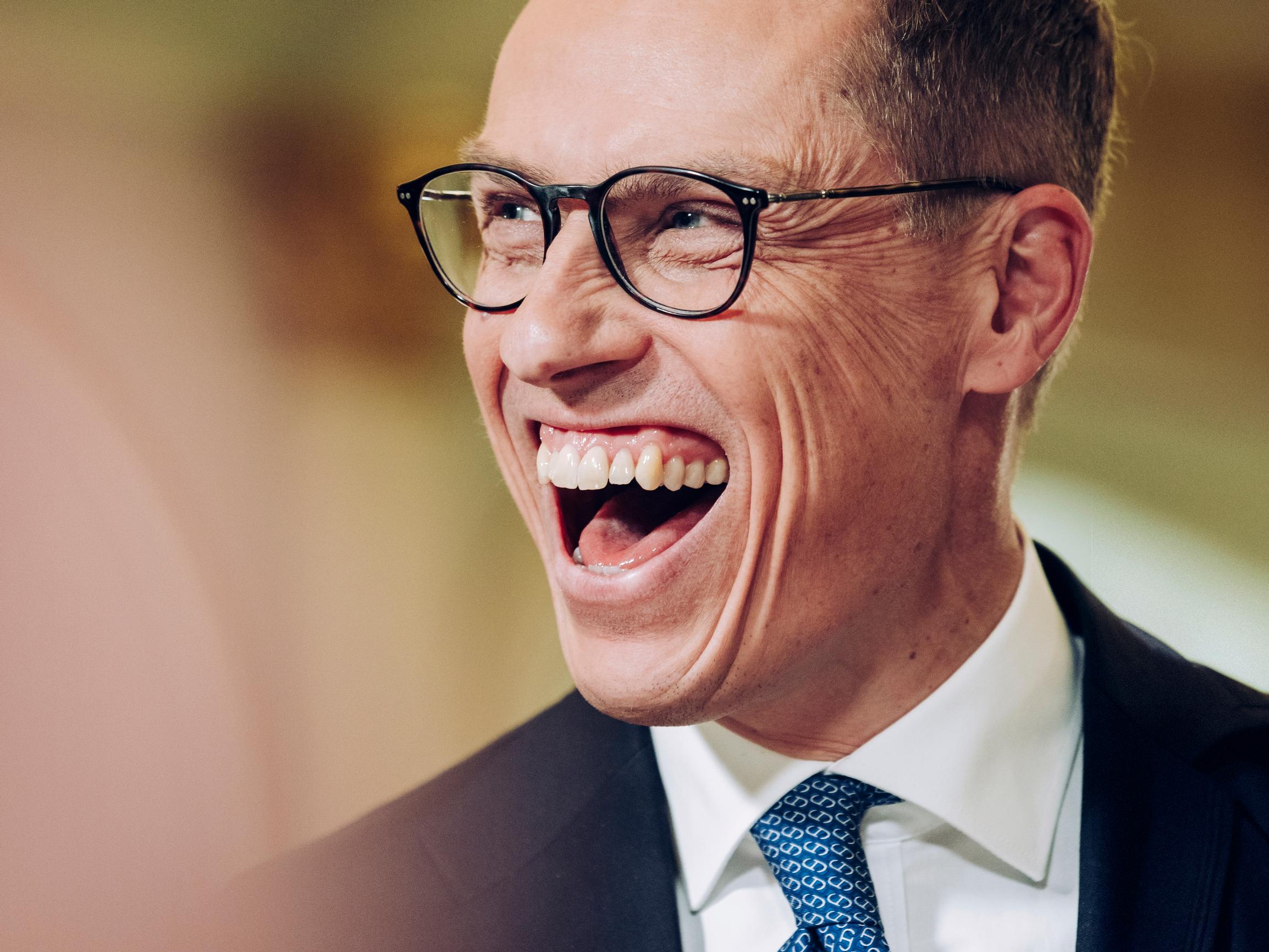 Tennarit kattoon! Tällaisen presidentin Suomi saa avoimesta ja kärsimättömästä Alexander Stubbista