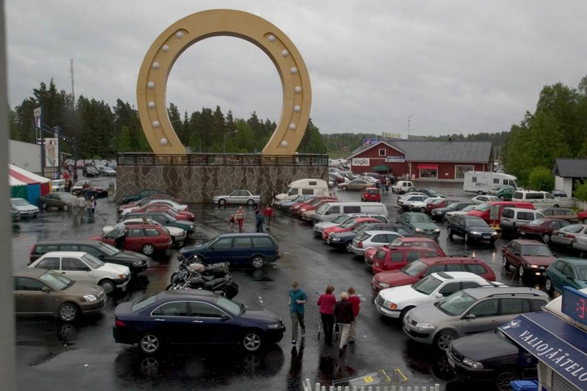 Pelti rytisee - näissä kunnissa sattuu eniten vahinkoja pysäköintialueilla