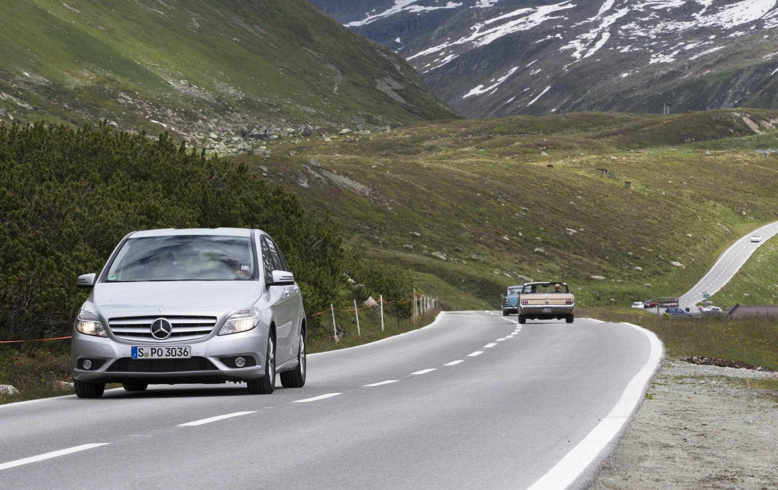 "Polttokennokäyttöiset sähköautot valmiita liikenteeseen"