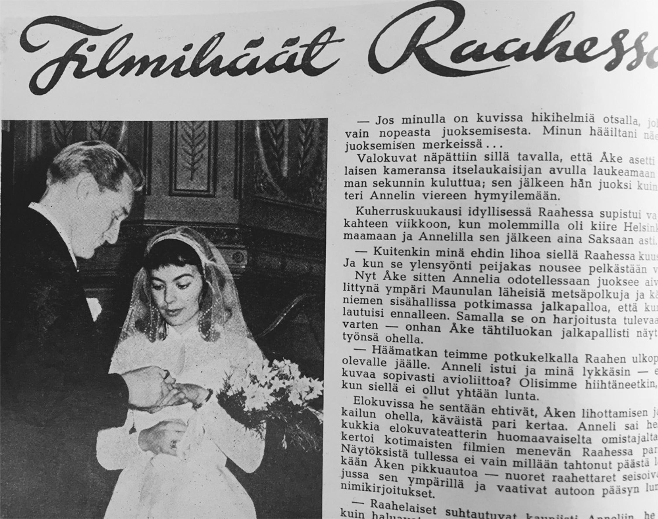 Åke Lindmanin ja Anneli Saulin häät vietettiin Raahessa joulun alla 1956.