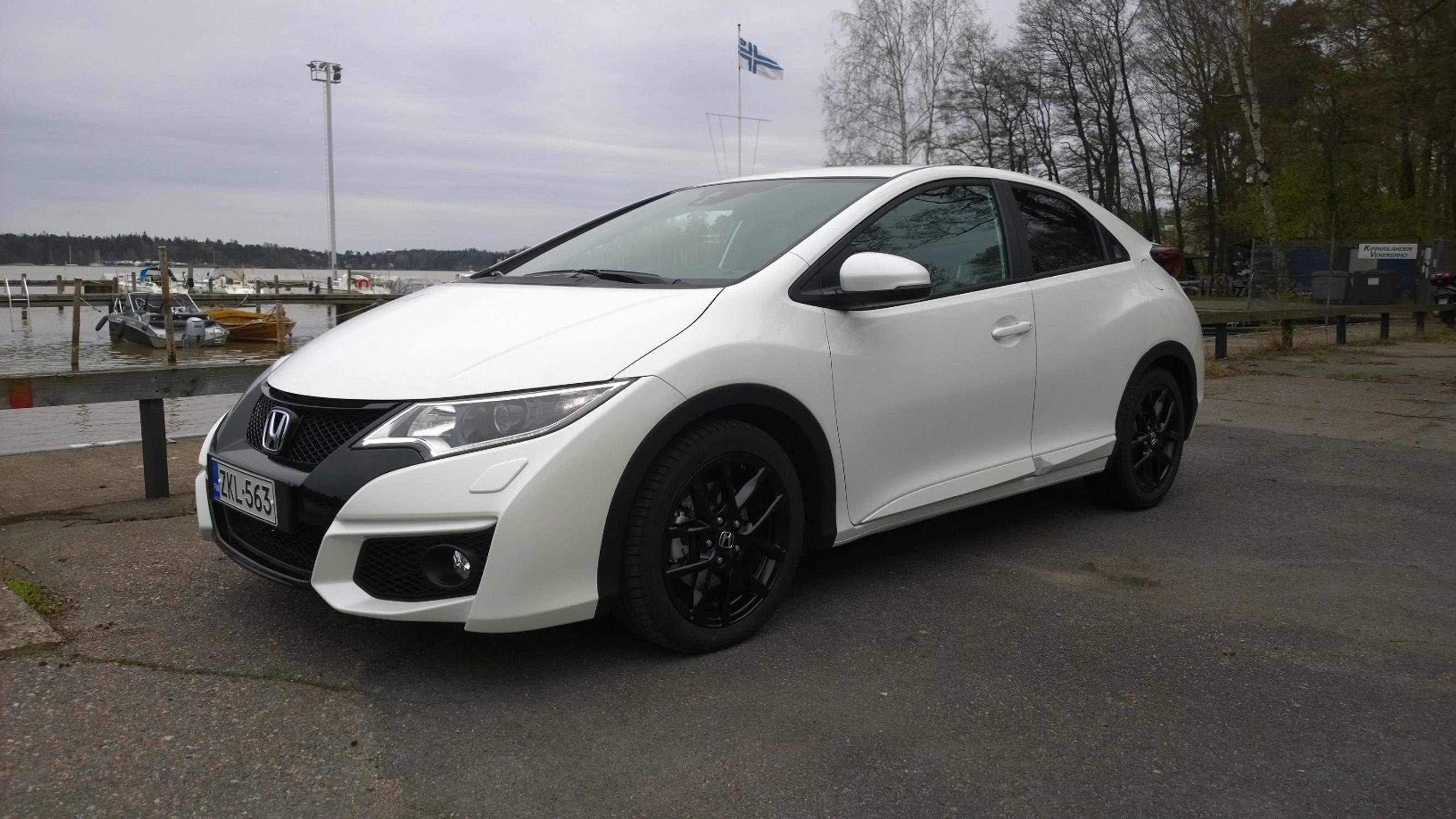 Koeajossa nyt: Honda Civic Sport – varusteena tarjolla AHA