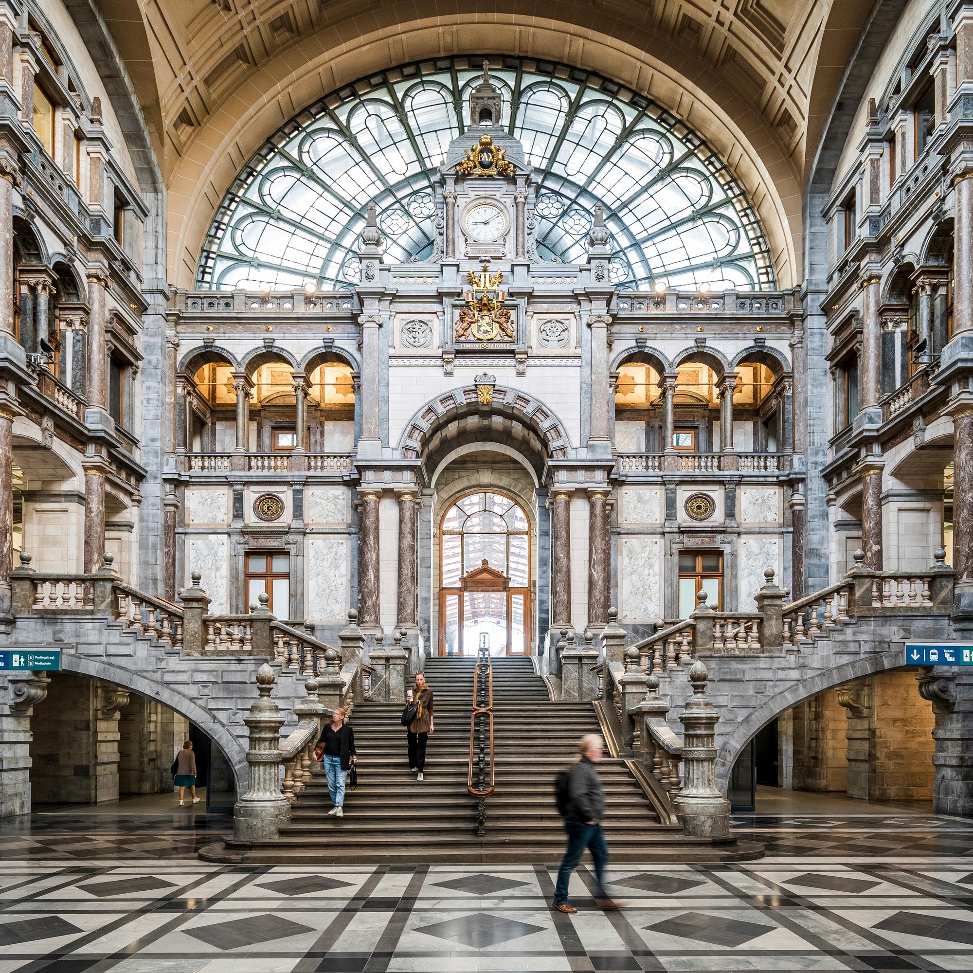 Mahtavia museoita, herkullisia oluita ja yksi Euroopan hienoimmista rautatieasemista – Antwerpen on Belgian mukavin kaupunki