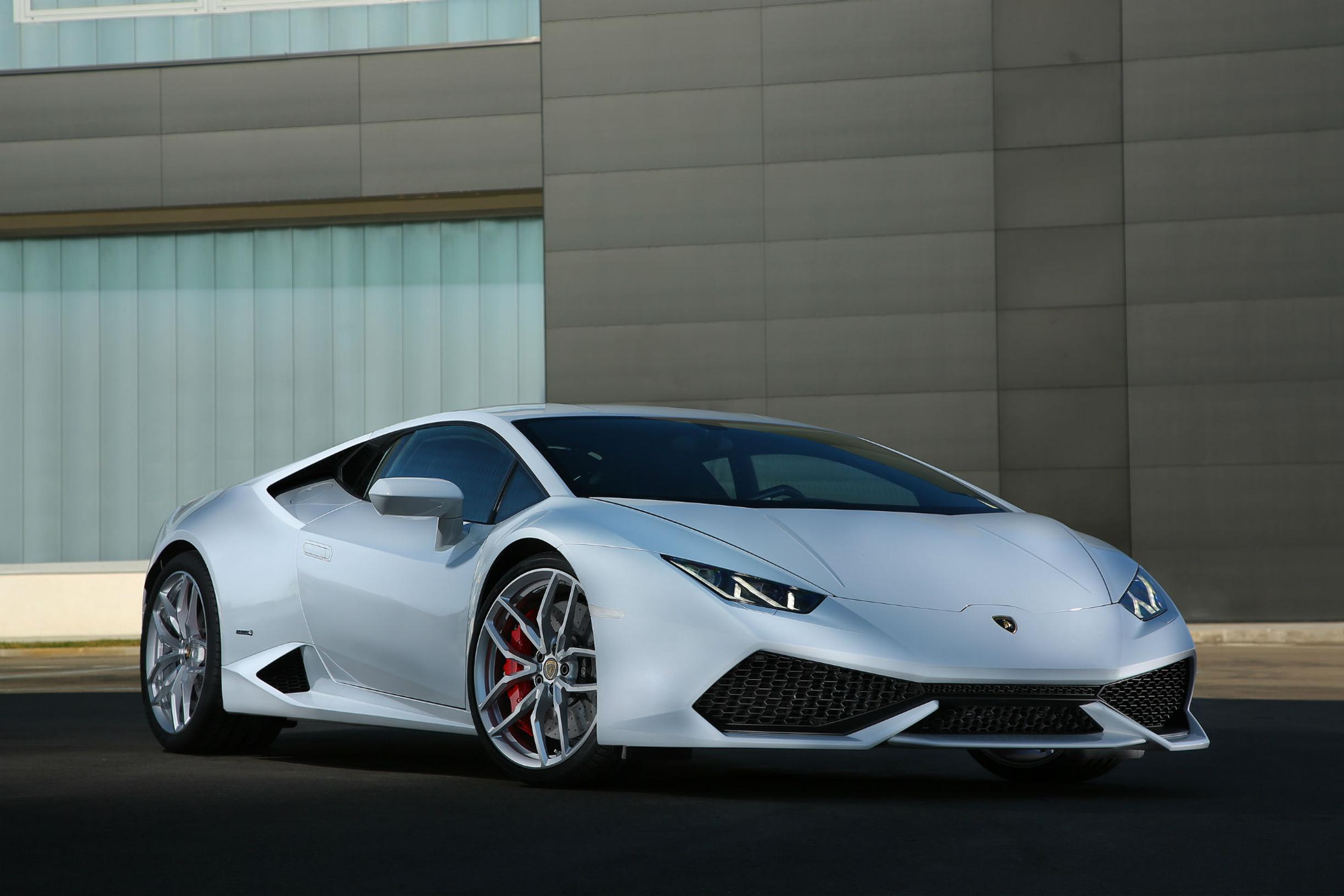 Uusi Lamborghini Huracan tulee toimeen vain viidellä sylinterillä