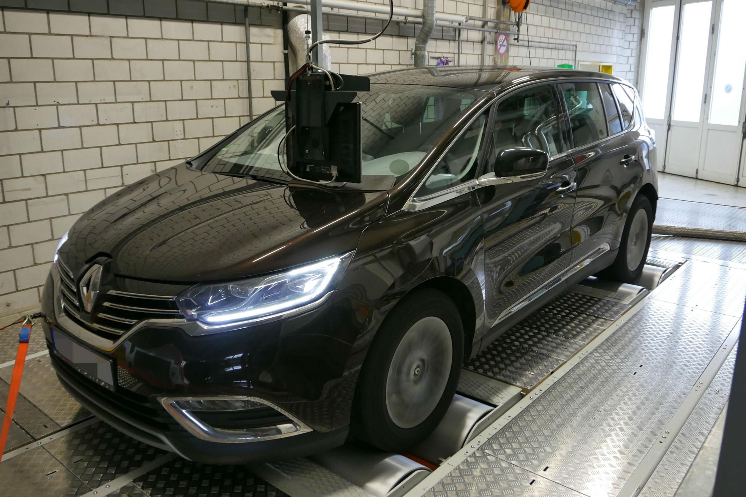 Renault kiistää Espacen dieselmoottorin NOx-päästöjen ylityksen – ”mittauksissa vaihtelevuutta”