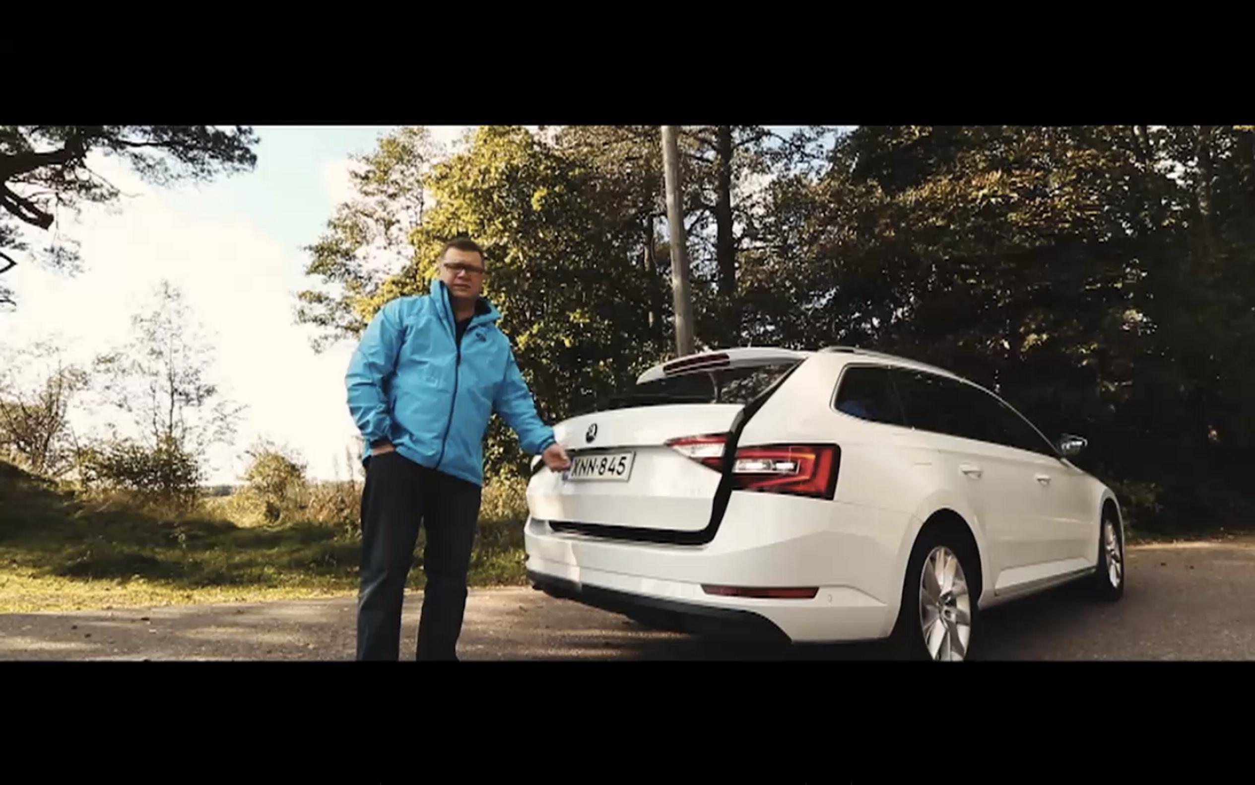 Koeajossa Skoda Superb Combi – luokkansa tilavin, mutta yksi asia yllättää