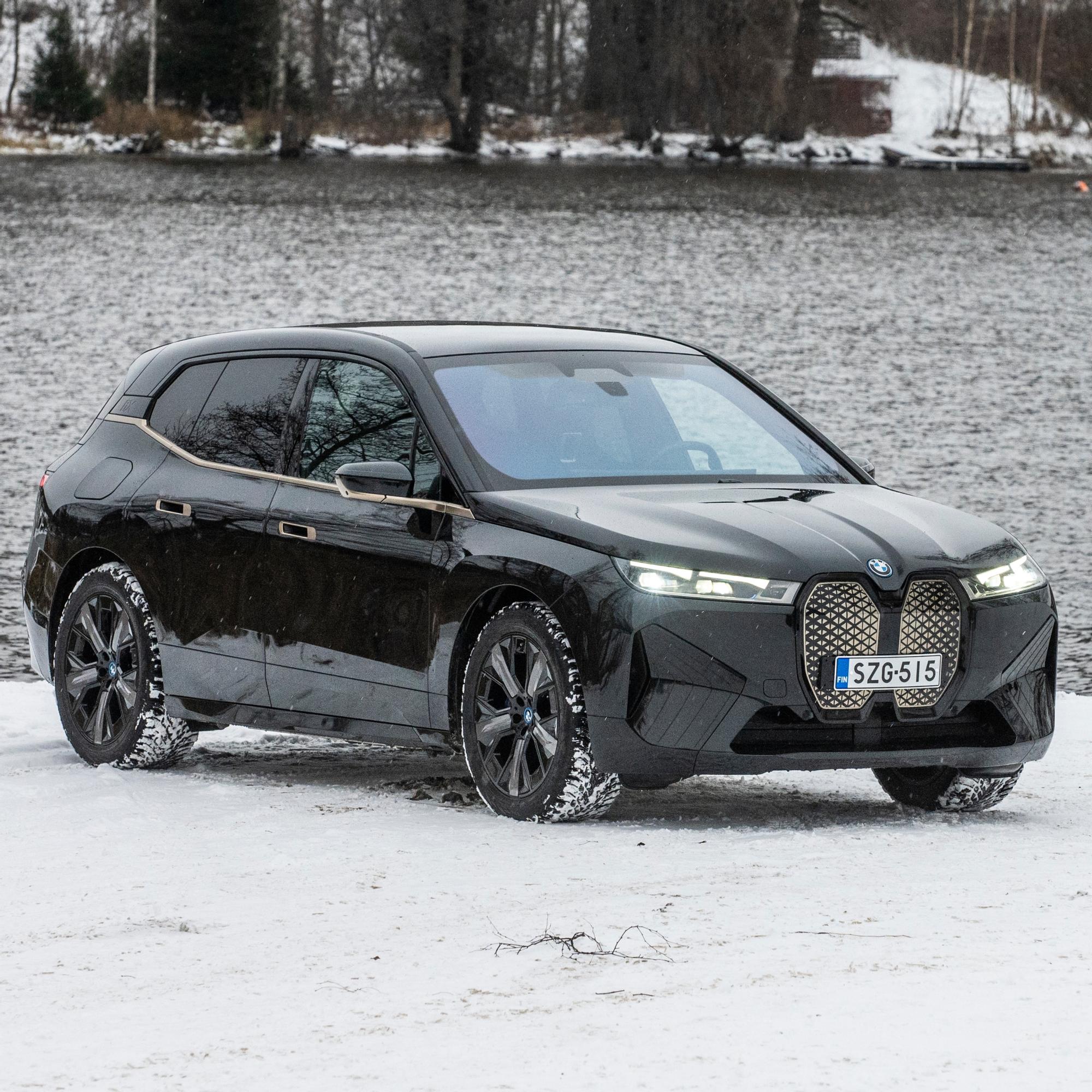 BMW iX xDrive50 – Huippuunsa viritetty täyssähköinen mörssäri