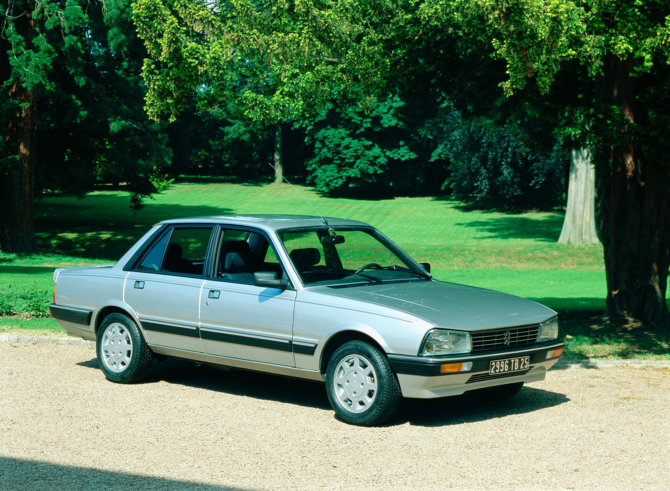 Peugeot 505.