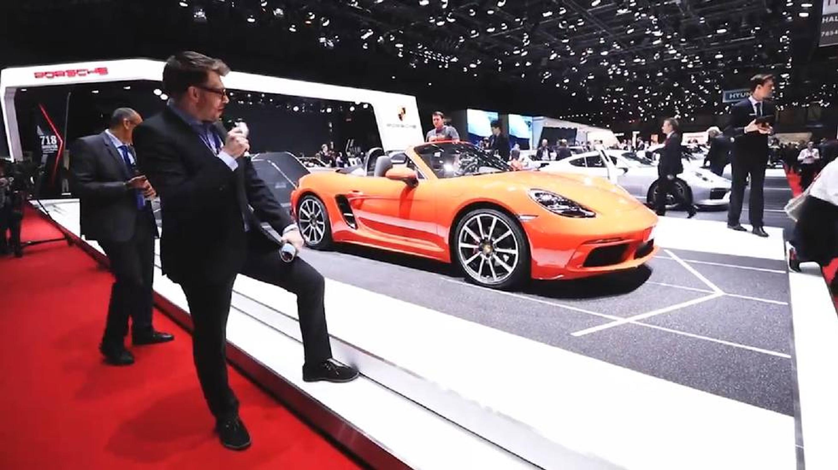 Geneven autonäyttely peruttu myös ensi vuodelta