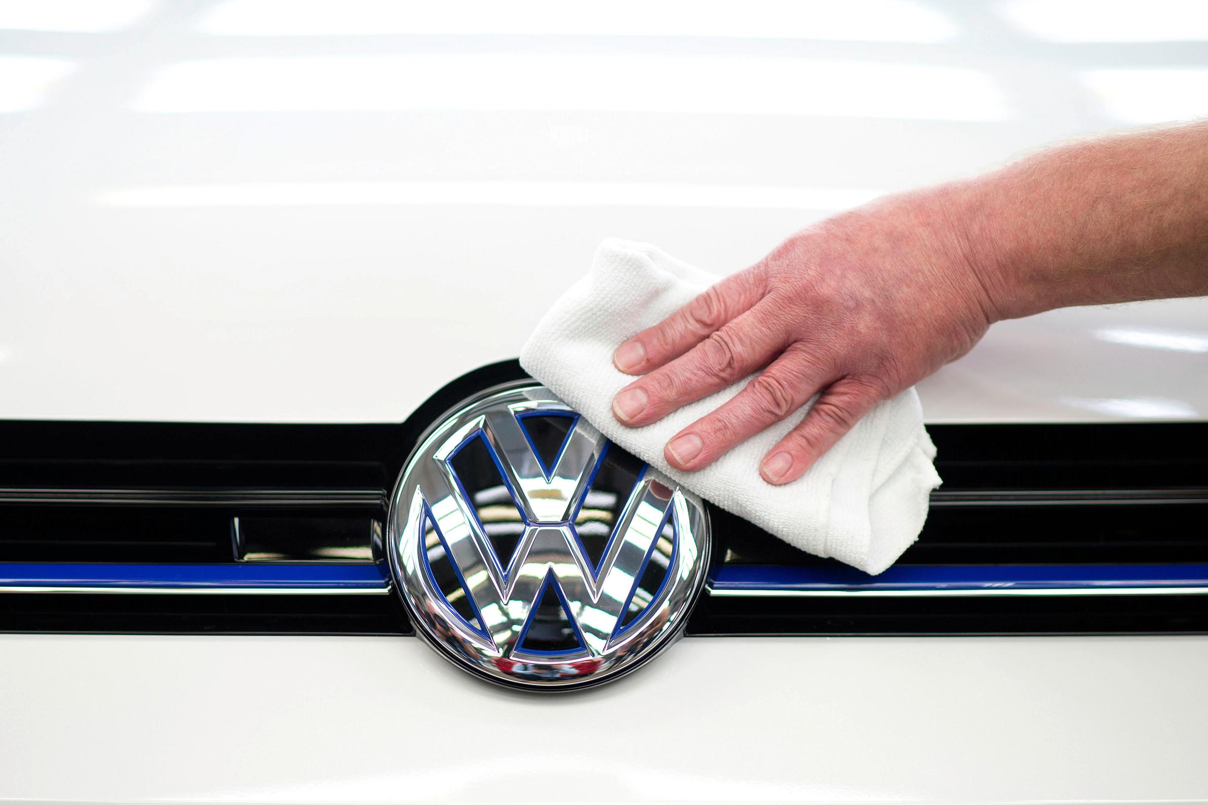 Päästöskandaali: VW maksaa 4,3 miljardia dollaria sakkoja yhdysvaltalaisviranomaisille 