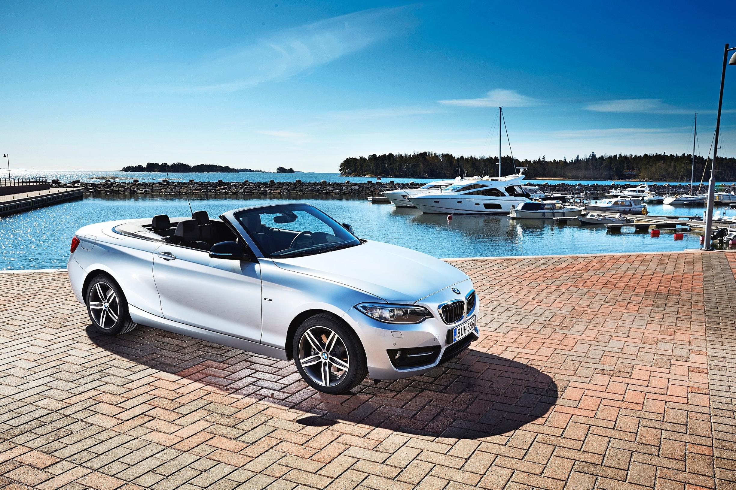 Tällä BMW:n avoautolla pärjää auringossa - "Katto alas ja nauttimaan"
