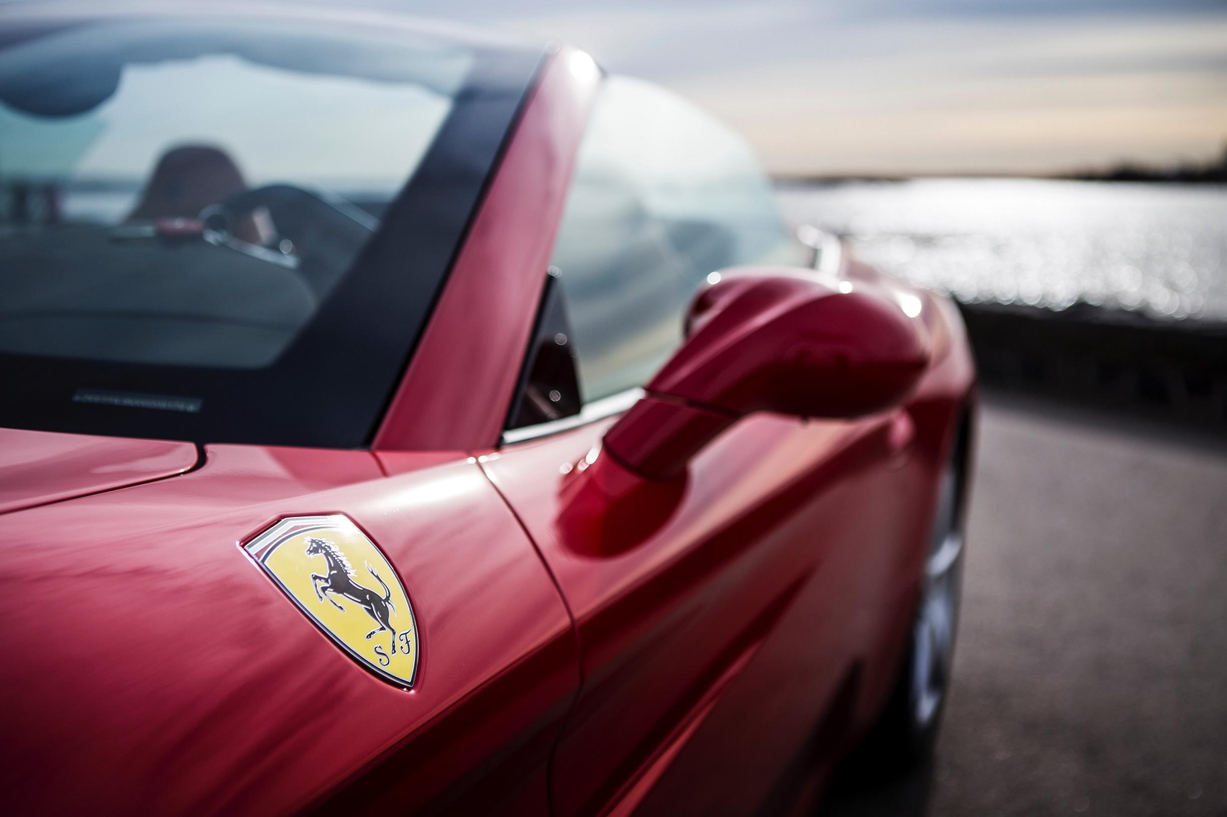 Näin paljon Ferrari tekee voittoa jokaisesta myydystä autosta
