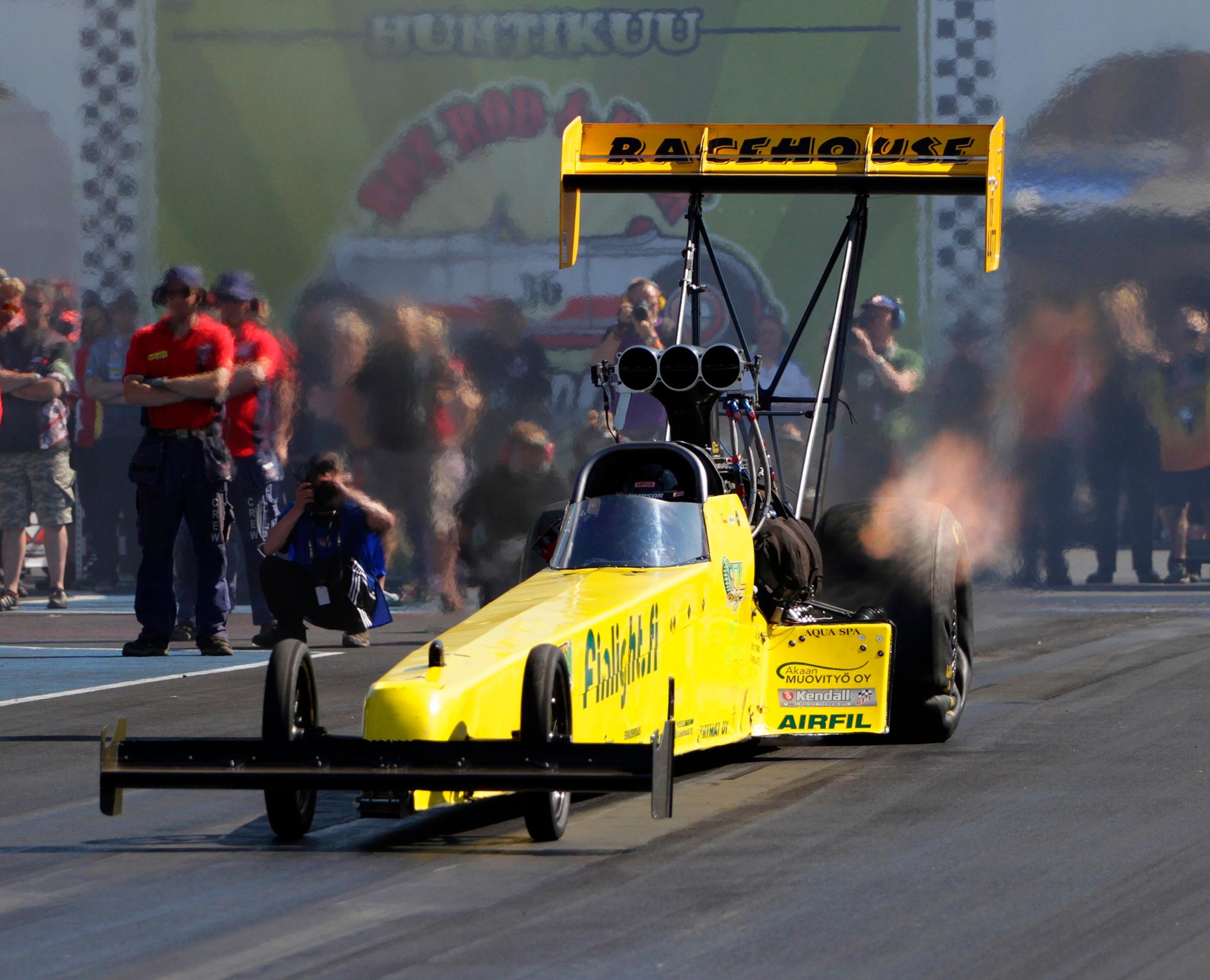 Top Fuel -dragsterit tykittävät Alastarolla - nähdäänkö suomalaisvoitto?