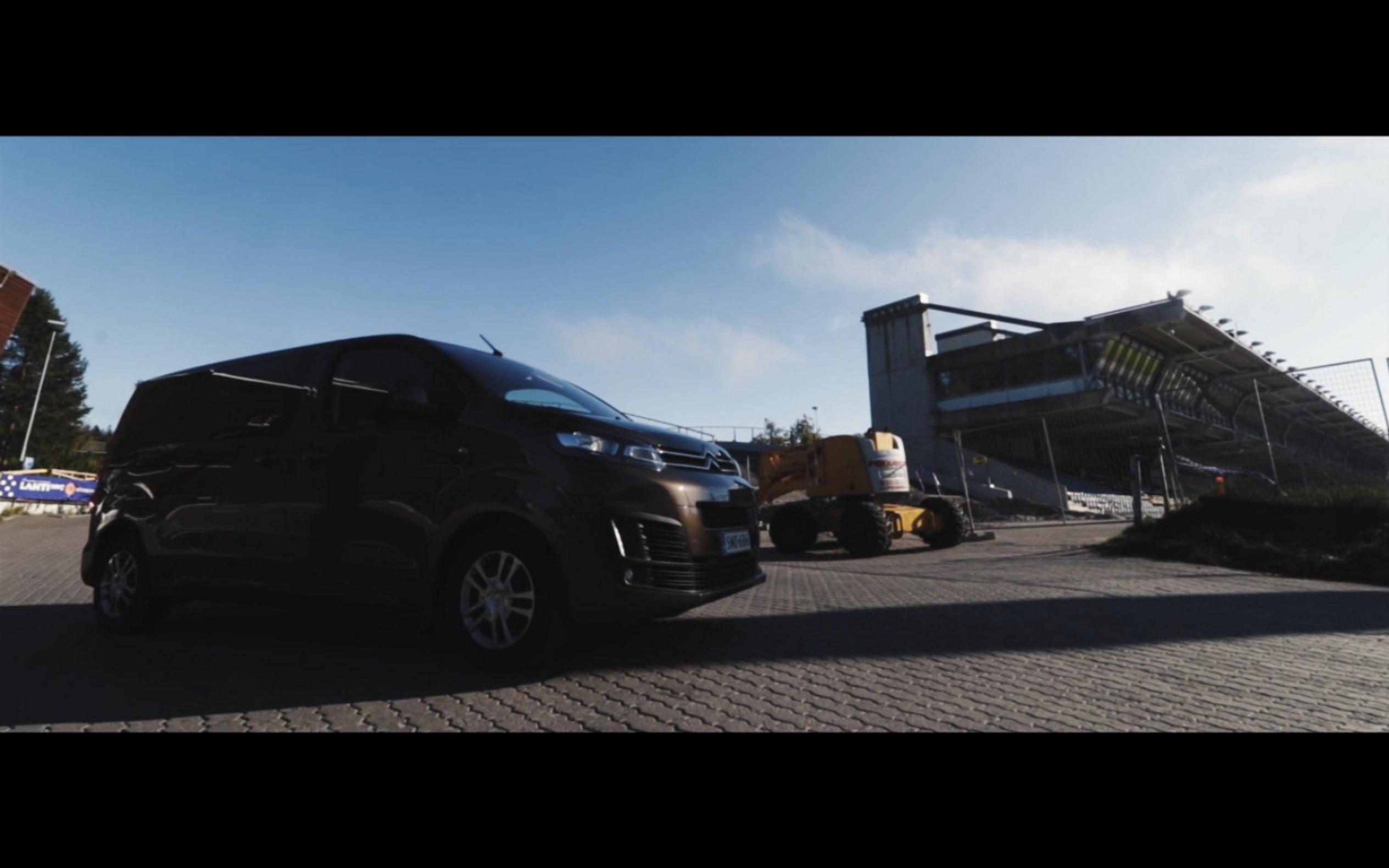 Koeajo: Tilava Citroën Space Tourer – "ei oikein tila- eikä pakettiauto"