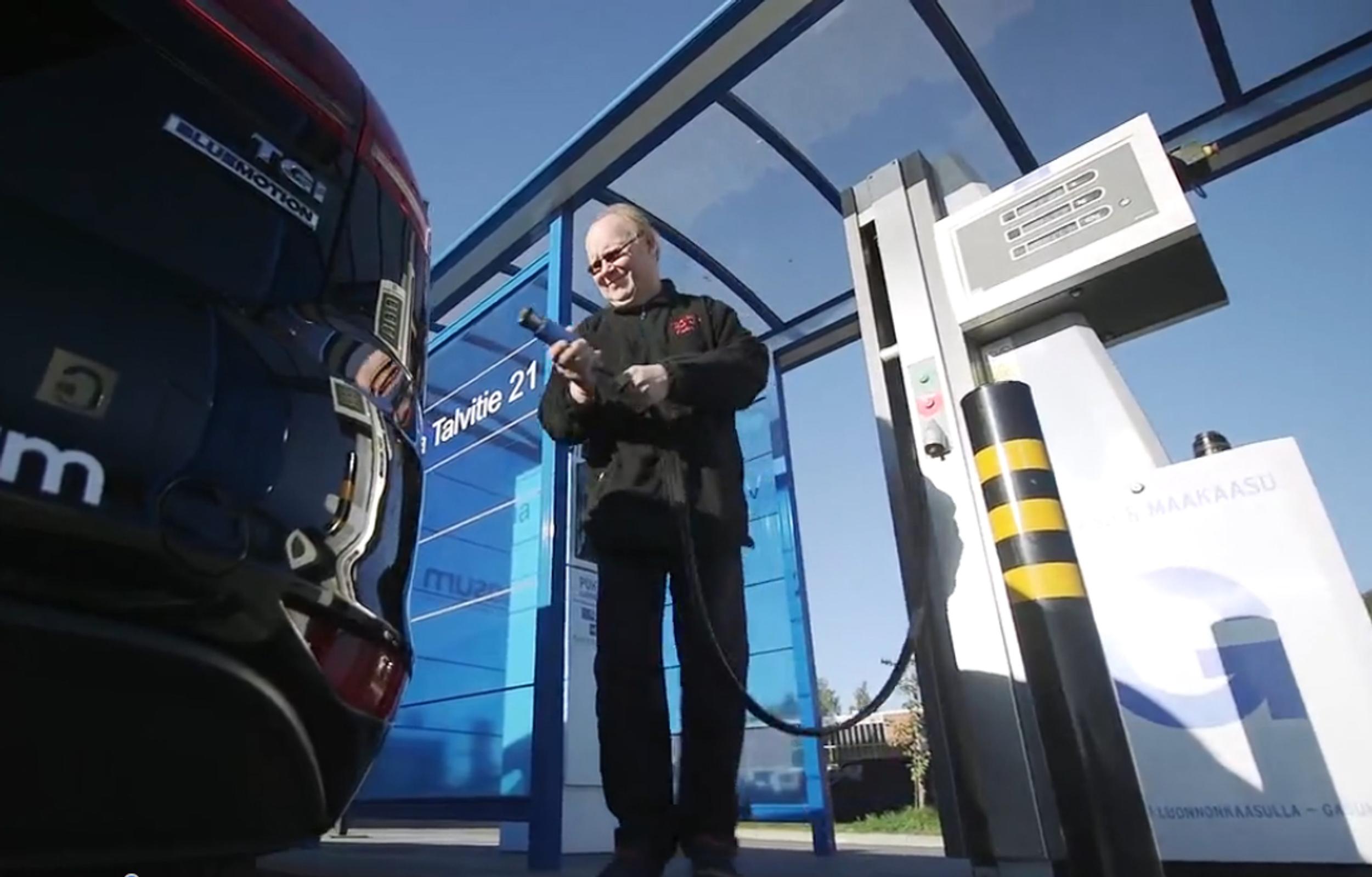 Testissä kaasuauto - "Normaali auto, mutta edullisempi ja ekologisempi polttoaine”