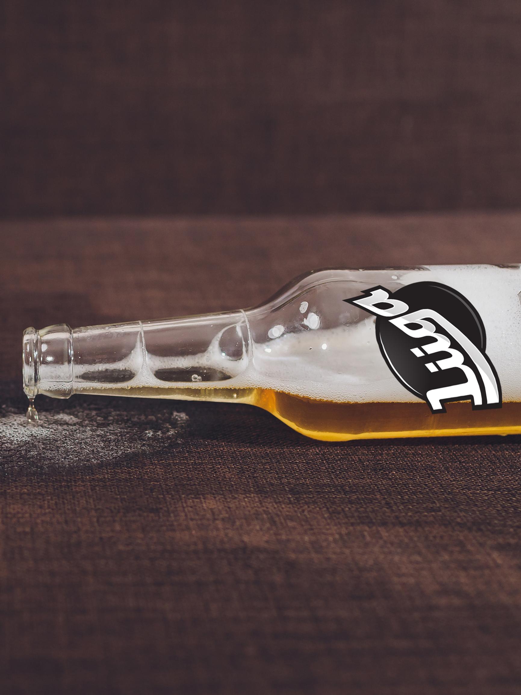 Liigan "suuri uudistus" olikin suutari, kentällä heräsi kiukku – "Viimeisiä korahteluja!"